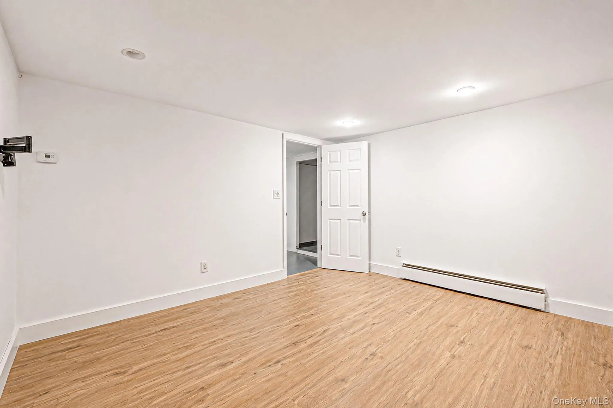 194 Phyllis Drive, Brookhaven, NY, 3 Bedrooms Bedrooms, 5 Rooms Rooms,2 BathroomsBathrooms,Residential,For Rent,Phyllis,0,1027403 194 Phyllis Drive, Brookhaven, NY, 3 Bedrooms Bedrooms, 5 Rooms Rooms,2 BathroomsBathrooms,Residential,For Rent,Phyllis,0,1027403
