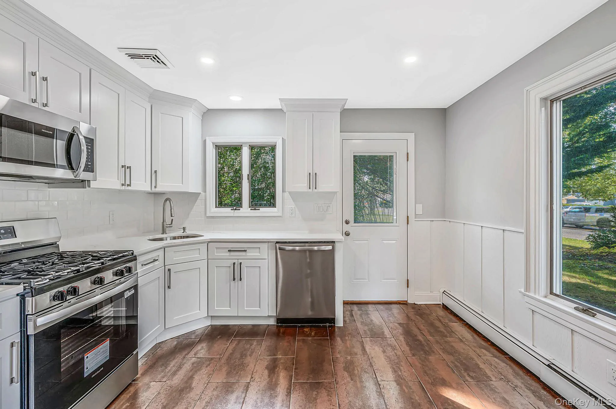 194 Phyllis Drive, Brookhaven, NY, 3 Bedrooms Bedrooms, 5 Rooms Rooms,2 BathroomsBathrooms,Residential,For Rent,Phyllis,0,1027403 194 Phyllis Drive, Brookhaven, NY, 3 Bedrooms Bedrooms, 5 Rooms Rooms,2 BathroomsBathrooms,Residential,For Rent,Phyllis,0,1027403