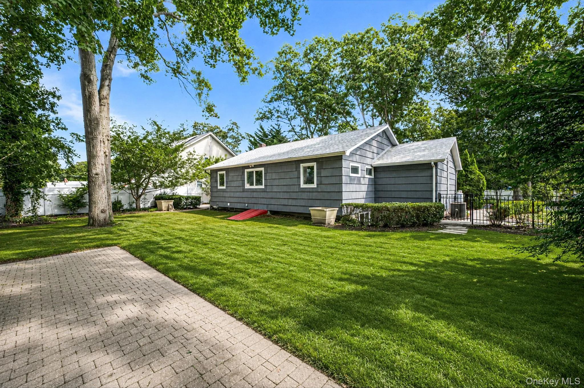 194 Phyllis Drive, Brookhaven, NY, 3 Bedrooms Bedrooms, 5 Rooms Rooms,2 BathroomsBathrooms,Residential,For Rent,Phyllis,0,1027403 194 Phyllis Drive, Brookhaven, NY, 3 Bedrooms Bedrooms, 5 Rooms Rooms,2 BathroomsBathrooms,Residential,For Rent,Phyllis,0,1027403