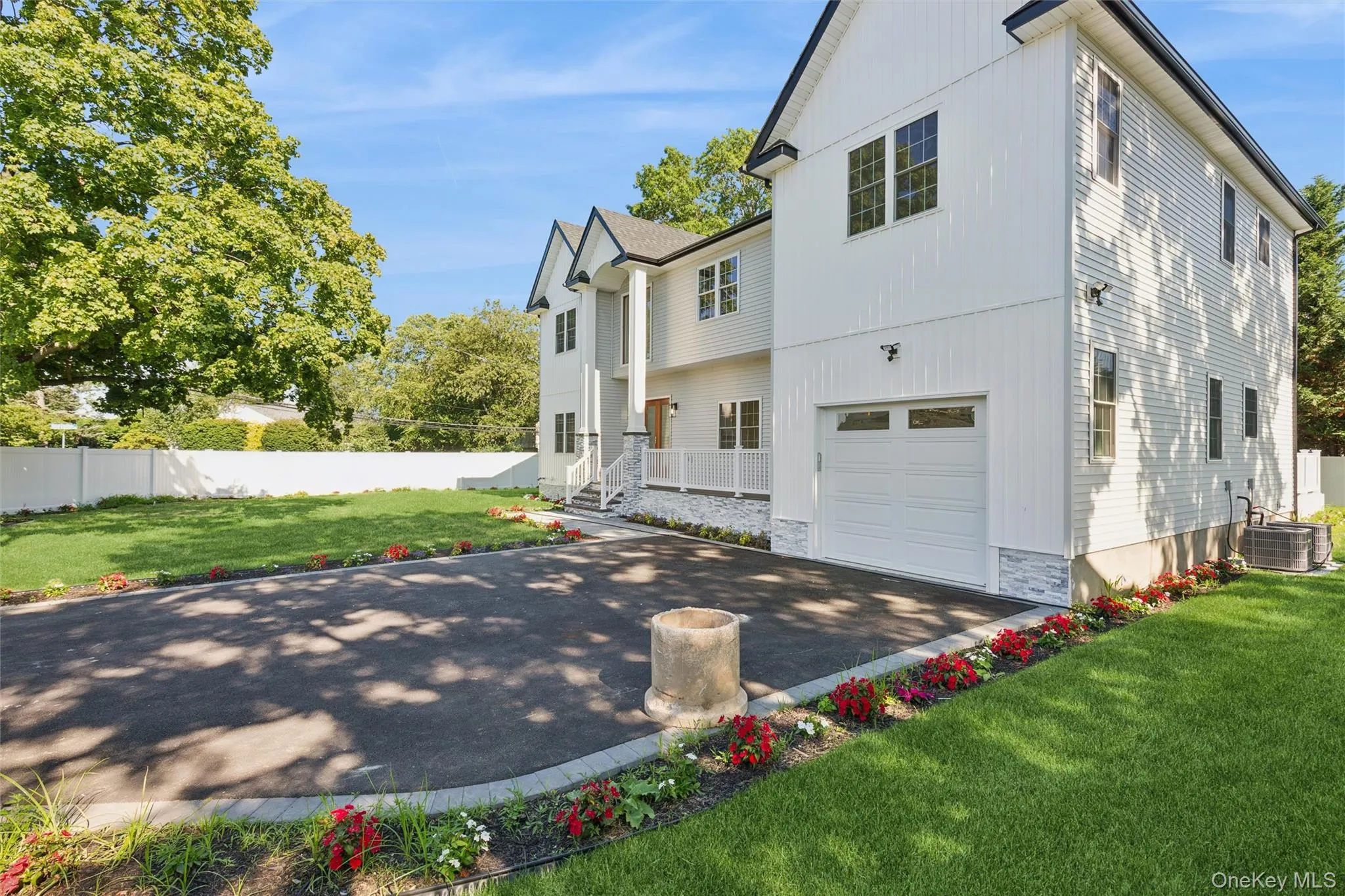 204 Old Country Road, Huntington, NY, 6 Bedrooms Bedrooms, 9 Rooms Rooms,4 BathroomsBathrooms,Residential,For Rent,Old Country,0,1027405 204 Old Country Road, Huntington, NY, 6 Bedrooms Bedrooms, 9 Rooms Rooms,4 BathroomsBathrooms,Residential,For Rent,Old Country,0,1027405