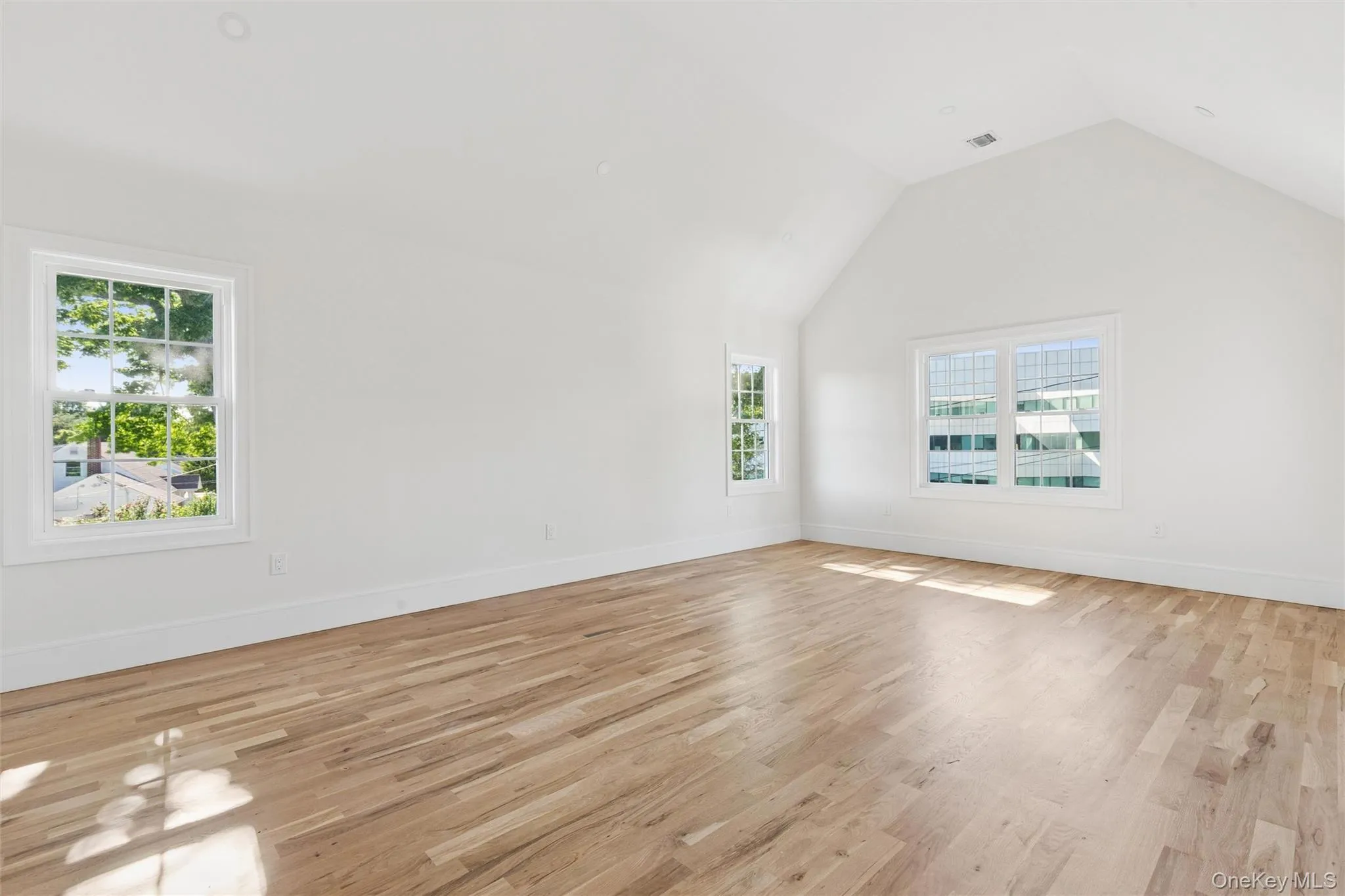 204 Old Country Road, Huntington, NY, 6 Bedrooms Bedrooms, 9 Rooms Rooms,4 BathroomsBathrooms,Residential,For Rent,Old Country,0,1027405 204 Old Country Road, Huntington, NY, 6 Bedrooms Bedrooms, 9 Rooms Rooms,4 BathroomsBathrooms,Residential,For Rent,Old Country,0,1027405