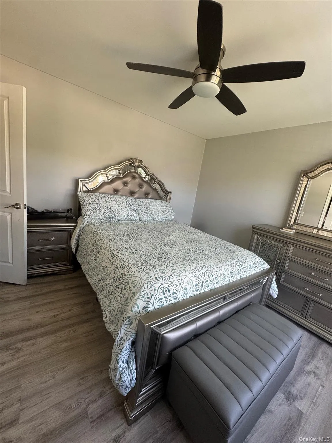 31 Stockton Street, Islip, NY, 3 Bedrooms Bedrooms, 5 Rooms Rooms,2 BathroomsBathrooms,Residential,For Rent,Stockton,0,1027406 31 Stockton Street, Islip, NY, 3 Bedrooms Bedrooms, 5 Rooms Rooms,2 BathroomsBathrooms,Residential,For Rent,Stockton,0,1027406