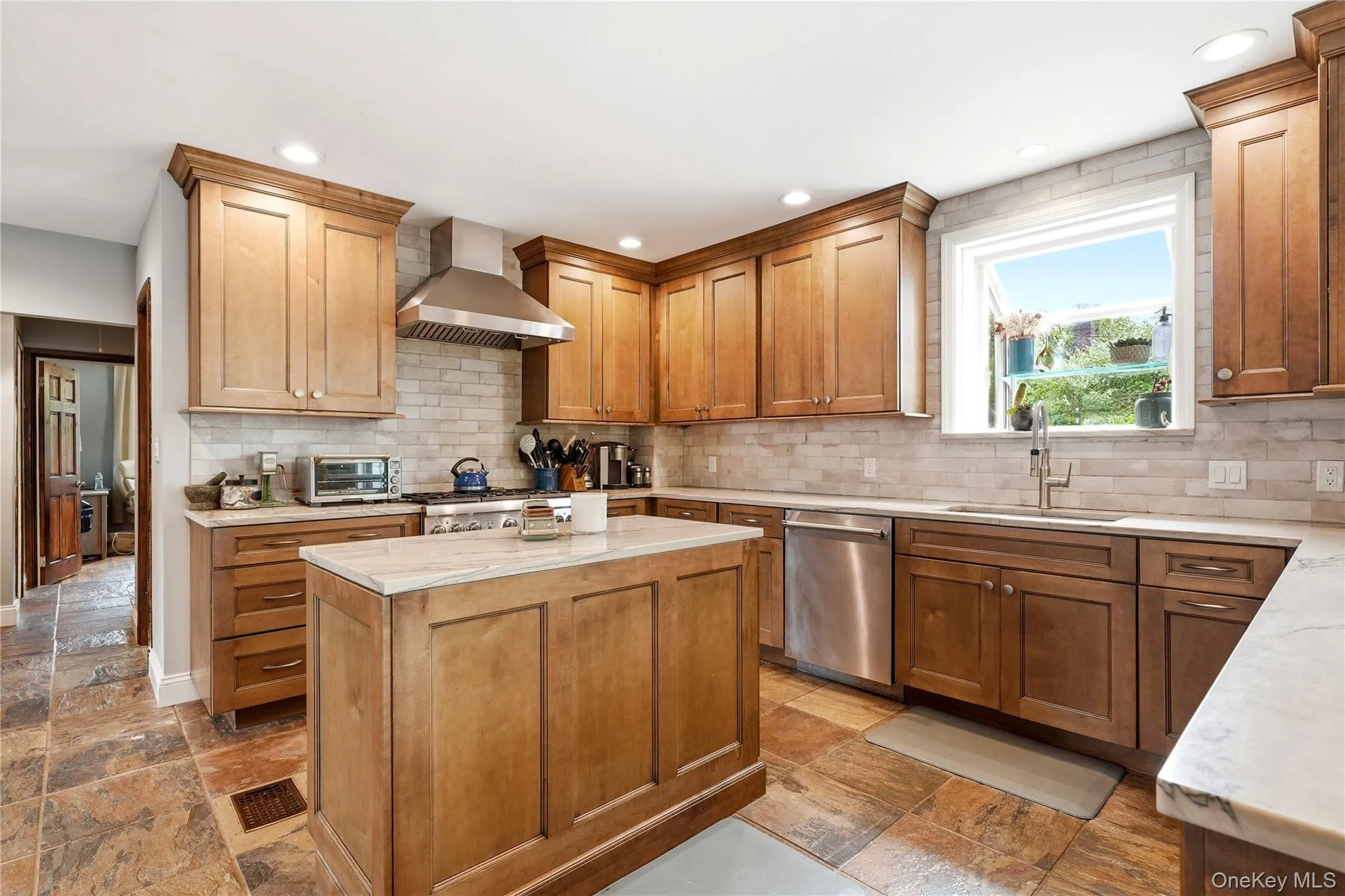 178 New Hampshire Avenue, Oyster Bay, NY, 3 Bedrooms Bedrooms, 6 Rooms Rooms,2 BathroomsBathrooms,Residential,For Rent,New Hampshire,0,1027411 178 New Hampshire Avenue, Oyster Bay, NY, 3 Bedrooms Bedrooms, 6 Rooms Rooms,2 BathroomsBathrooms,Residential,For Rent,New Hampshire,0,1027411