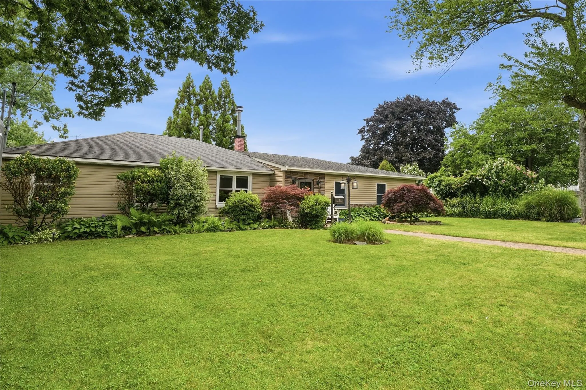 178 New Hampshire Avenue, Oyster Bay, NY, 3 Bedrooms Bedrooms, 6 Rooms Rooms,2 BathroomsBathrooms,Residential,For Rent,New Hampshire,0,1027411 178 New Hampshire Avenue, Oyster Bay, NY, 3 Bedrooms Bedrooms, 6 Rooms Rooms,2 BathroomsBathrooms,Residential,For Rent,New Hampshire,0,1027411
