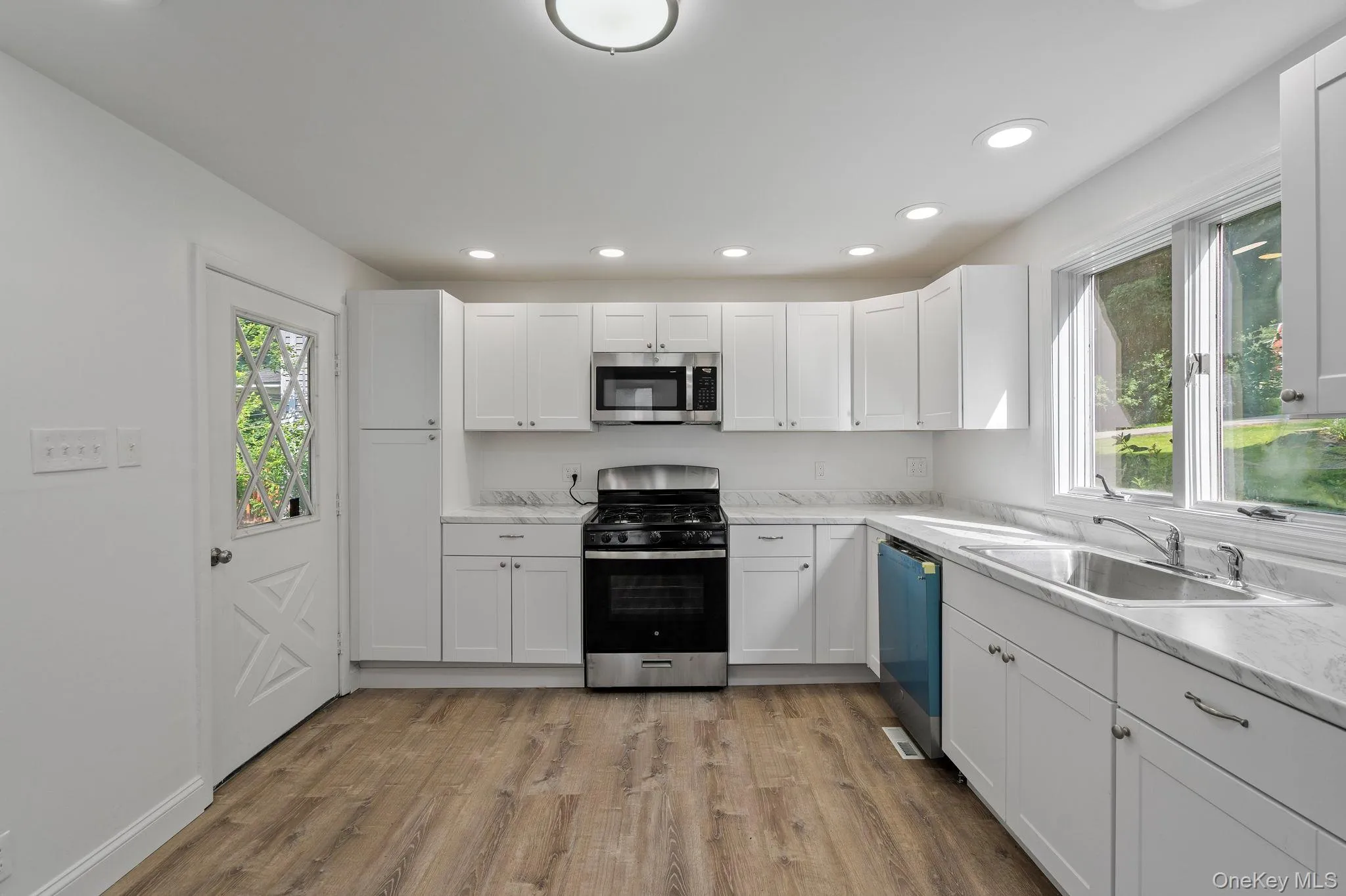 3 2nd Avenue, Minisink, NY, 3 Bedrooms Bedrooms, 6 Rooms Rooms,1 BathroomBathrooms,Residential,For Rent,2nd,0,1027423 3 2nd Avenue, Minisink, NY, 3 Bedrooms Bedrooms, 6 Rooms Rooms,1 BathroomBathrooms,Residential,For Rent,2nd,0,1027423