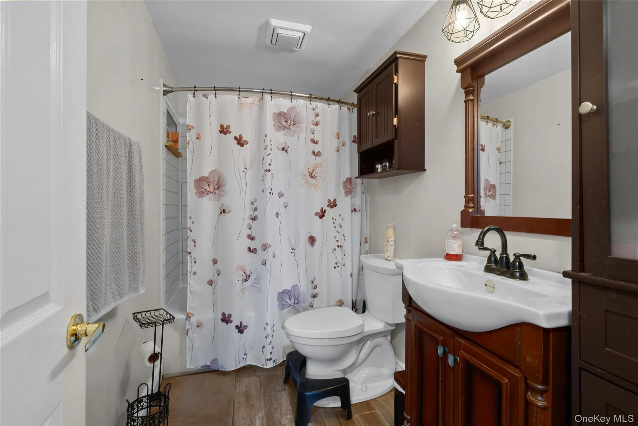 51 Mills Road, Montgomery, NY, 3 Bedrooms Bedrooms, 6 Rooms Rooms,1 BathroomBathrooms,Residential,For Rent,Mills,0,1027426 51 Mills Road, Montgomery, NY, 3 Bedrooms Bedrooms, 6 Rooms Rooms,1 BathroomBathrooms,Residential,For Rent,Mills,0,1027426
