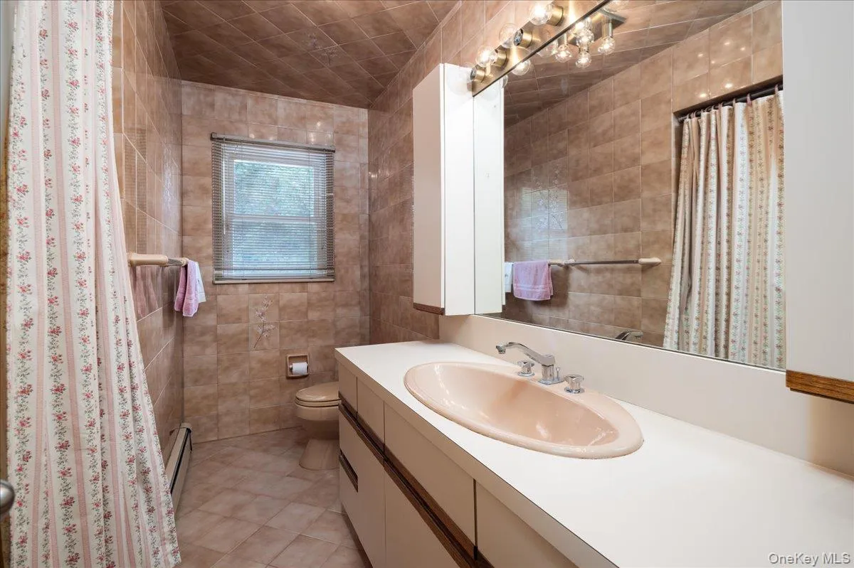 131 Oceanview Road, Hempstead, NY, 3 Bedrooms Bedrooms, 11 Rooms Rooms,2 BathroomsBathrooms,Residential,For Rent,Oceanview,0,1027430 131 Oceanview Road, Hempstead, NY, 3 Bedrooms Bedrooms, 11 Rooms Rooms,2 BathroomsBathrooms,Residential,For Rent,Oceanview,0,1027430