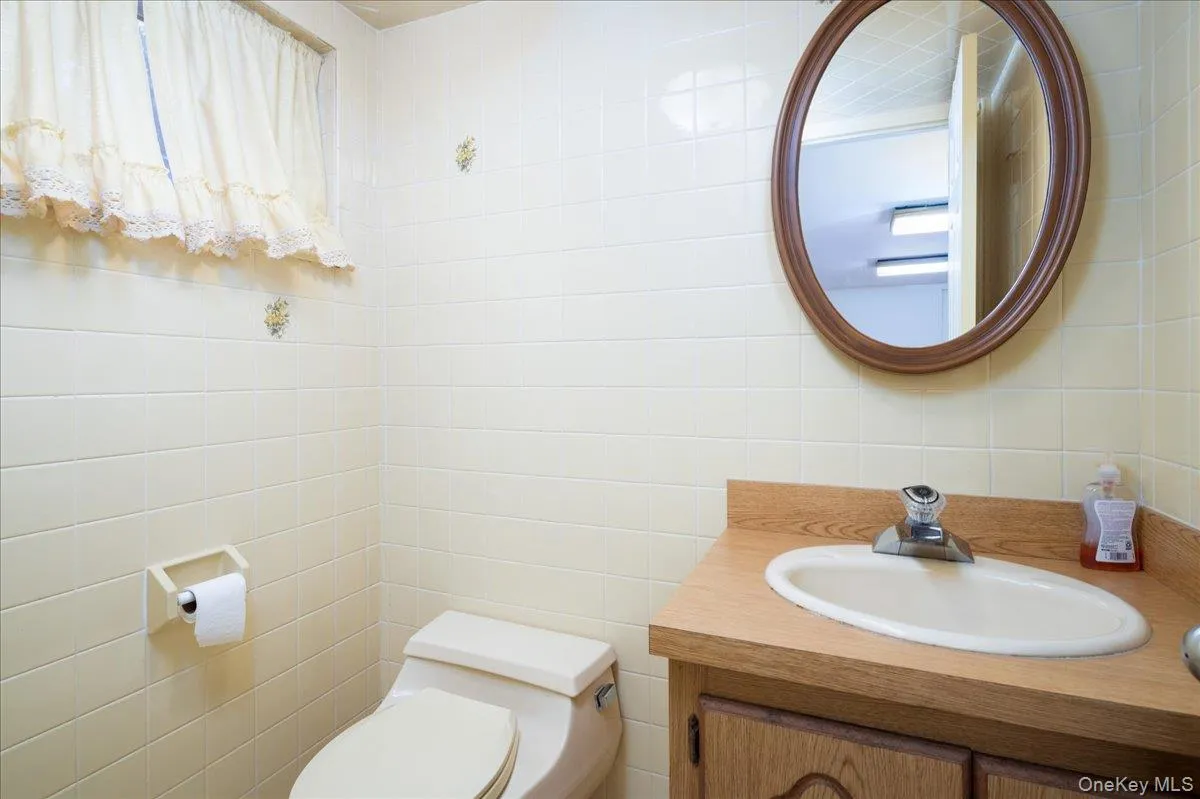 131 Oceanview Road, Hempstead, NY, 3 Bedrooms Bedrooms, 11 Rooms Rooms,2 BathroomsBathrooms,Residential,For Rent,Oceanview,0,1027430 131 Oceanview Road, Hempstead, NY, 3 Bedrooms Bedrooms, 11 Rooms Rooms,2 BathroomsBathrooms,Residential,For Rent,Oceanview,0,1027430