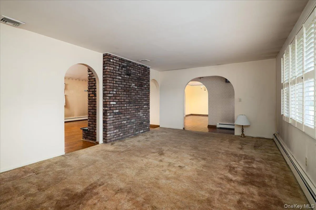 131 Oceanview Road, Hempstead, NY, 3 Bedrooms Bedrooms, 11 Rooms Rooms,2 BathroomsBathrooms,Residential,For Rent,Oceanview,0,1027430 131 Oceanview Road, Hempstead, NY, 3 Bedrooms Bedrooms, 11 Rooms Rooms,2 BathroomsBathrooms,Residential,For Rent,Oceanview,0,1027430