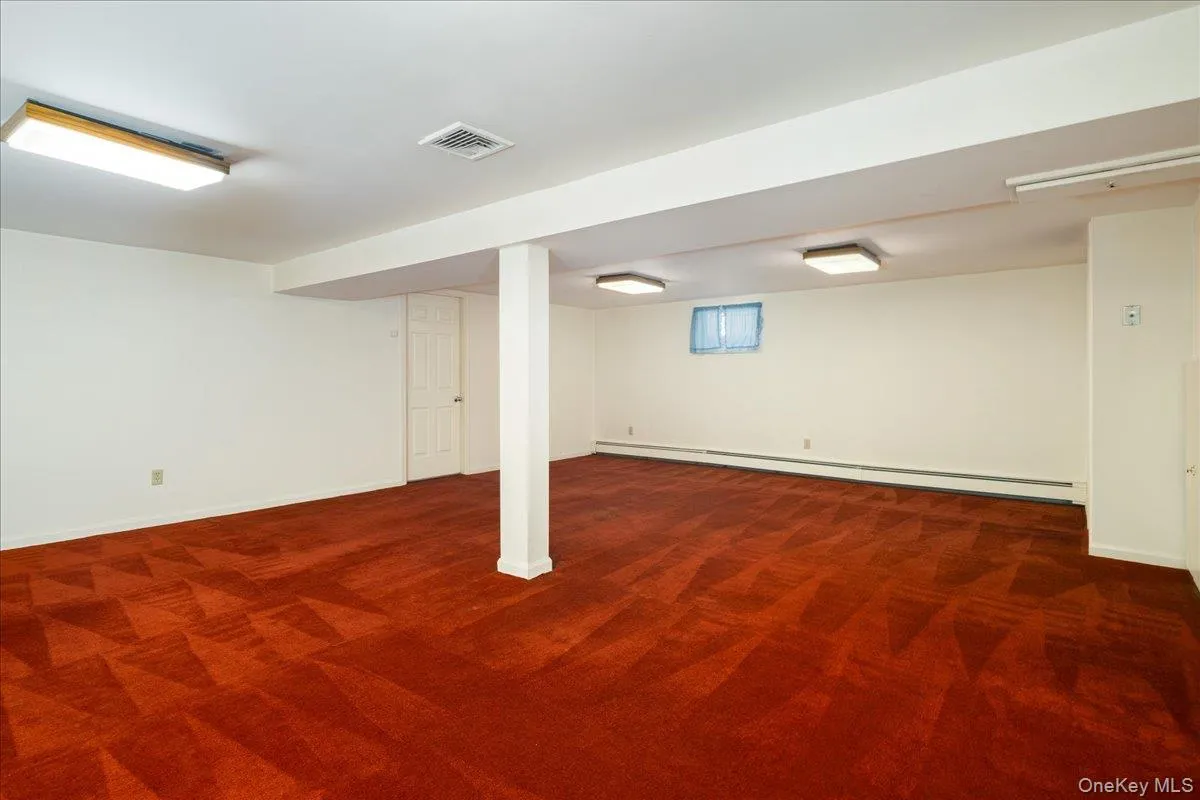 131 Oceanview Road, Hempstead, NY, 3 Bedrooms Bedrooms, 11 Rooms Rooms,2 BathroomsBathrooms,Residential,For Rent,Oceanview,0,1027430 131 Oceanview Road, Hempstead, NY, 3 Bedrooms Bedrooms, 11 Rooms Rooms,2 BathroomsBathrooms,Residential,For Rent,Oceanview,0,1027430