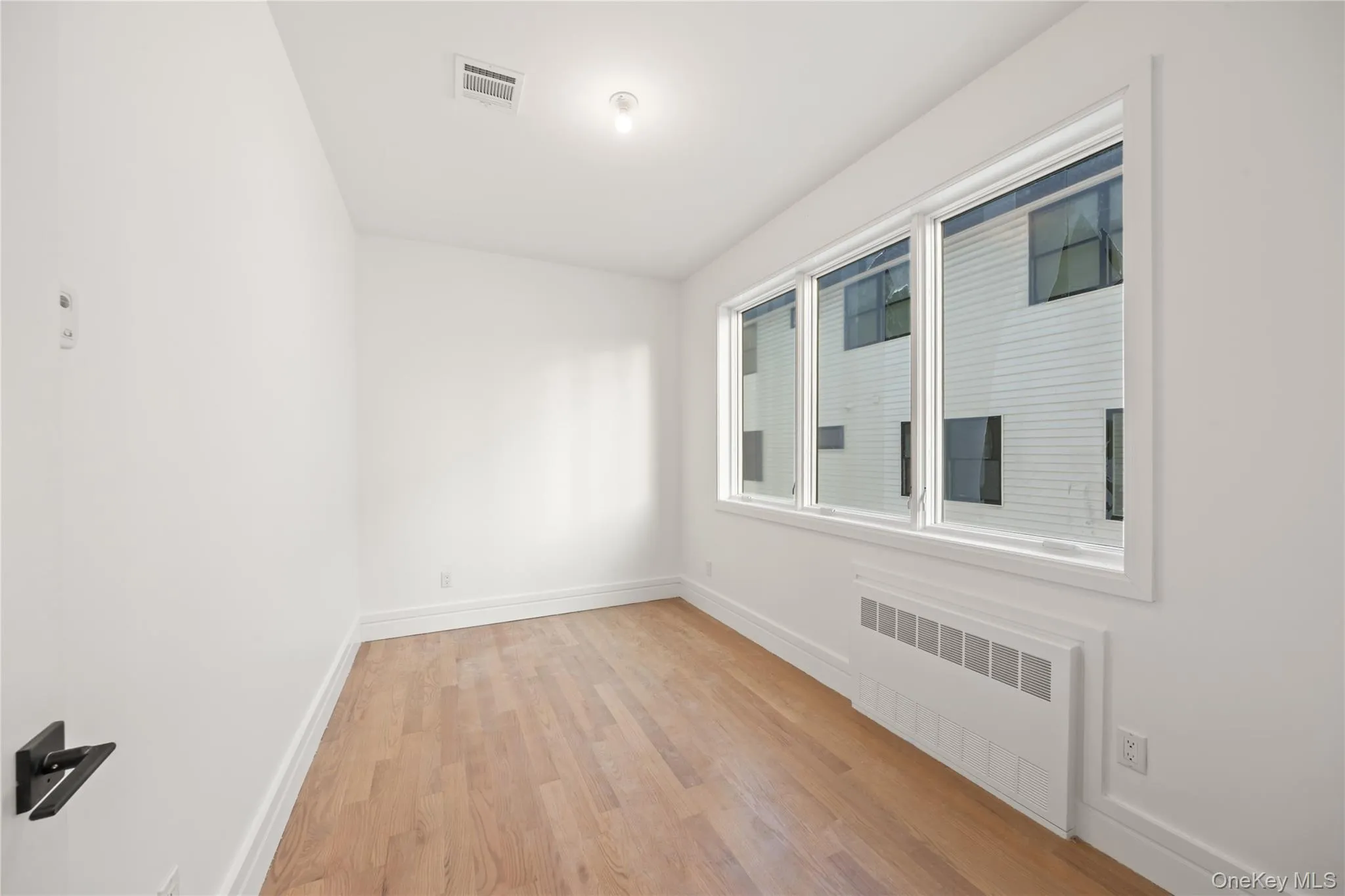 8 Memorial Park, Ramapo, NY, 5 Bedrooms Bedrooms, 9 Rooms Rooms,2 BathroomsBathrooms,Residential,For Rent,Memorial Park,0,1027436 8 Memorial Park, Ramapo, NY, 5 Bedrooms Bedrooms, 9 Rooms Rooms,2 BathroomsBathrooms,Residential,For Rent,Memorial Park,0,1027436