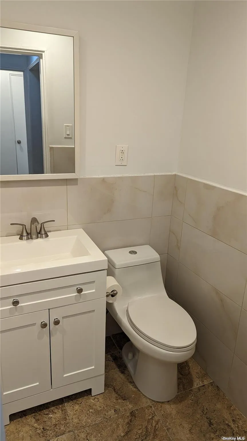 1 East Broadway, Long Beach, NY, 1 Room Rooms,1 BathroomBathrooms,Residential Lease,For Rent,East Broadway,0,1027439 1 East Broadway, Long Beach, NY, 1 Room Rooms,1 BathroomBathrooms,Residential Lease,For Rent,East Broadway,0,1027439