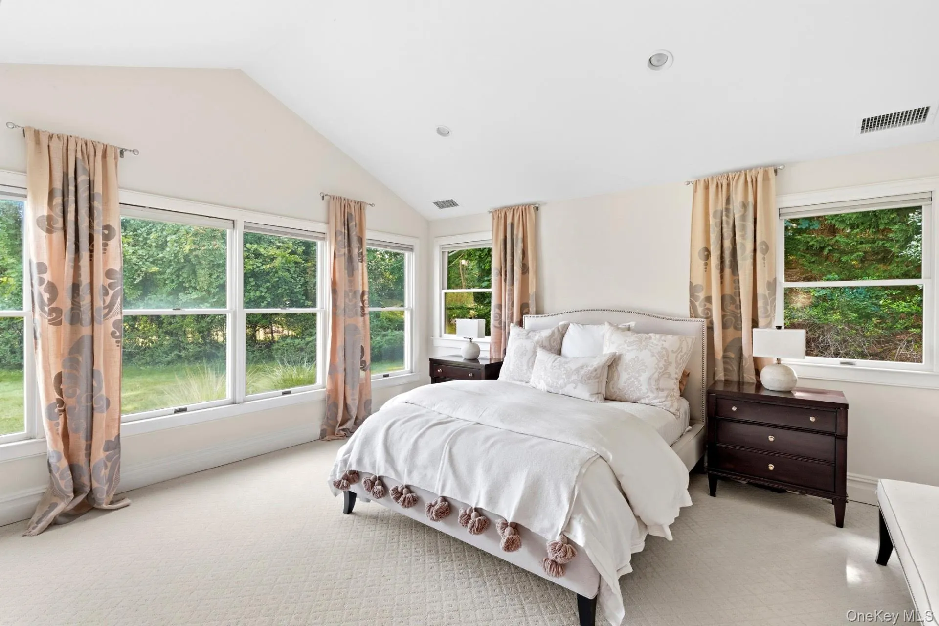 31B Club Lane, Southampton, NY, 4 Bedrooms Bedrooms, 8 Rooms Rooms,3 BathroomsBathrooms,Residential,For Rent,Club,0,1027440 31B Club Lane, Southampton, NY, 4 Bedrooms Bedrooms, 8 Rooms Rooms,3 BathroomsBathrooms,Residential,For Rent,Club,0,1027440