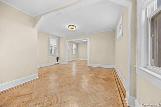 10257 189th Street, New York, NY, 4 Bedrooms Bedrooms, 6 Rooms Rooms,1 BathroomBathrooms,Residential,For Rent,189th,0,1027443 10257 189th Street, New York, NY, 4 Bedrooms Bedrooms, 6 Rooms Rooms,1 BathroomBathrooms,Residential,For Rent,189th,0,1027443