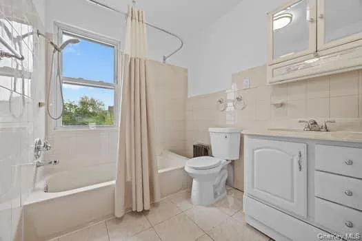 10257 189th Street, New York, NY, 4 Bedrooms Bedrooms, 6 Rooms Rooms,1 BathroomBathrooms,Residential,For Rent,189th,0,1027443 10257 189th Street, New York, NY, 4 Bedrooms Bedrooms, 6 Rooms Rooms,1 BathroomBathrooms,Residential,For Rent,189th,0,1027443