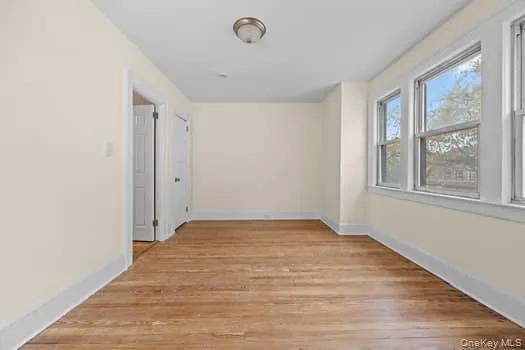 10257 189th Street, New York, NY, 4 Bedrooms Bedrooms, 6 Rooms Rooms,1 BathroomBathrooms,Residential,For Rent,189th,0,1027443 10257 189th Street, New York, NY, 4 Bedrooms Bedrooms, 6 Rooms Rooms,1 BathroomBathrooms,Residential,For Rent,189th,0,1027443