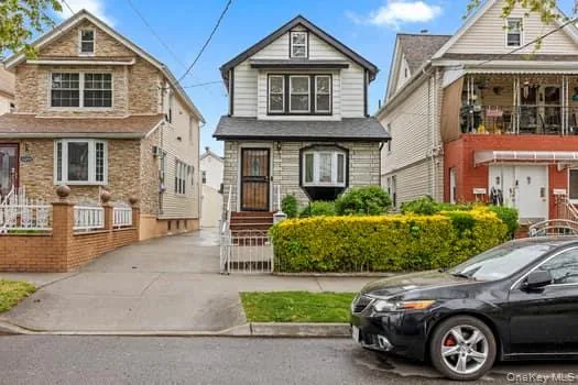 10257 189th Street, New York, NY, 4 Bedrooms Bedrooms, 6 Rooms Rooms,1 BathroomBathrooms,Residential,For Rent,189th,0,1027443 10257 189th Street, New York, NY, 4 Bedrooms Bedrooms, 6 Rooms Rooms,1 BathroomBathrooms,Residential,For Rent,189th,0,1027443