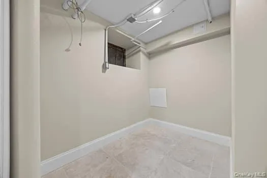 10257 189th Street, New York, NY, 4 Bedrooms Bedrooms, 6 Rooms Rooms,1 BathroomBathrooms,Residential,For Rent,189th,0,1027443 10257 189th Street, New York, NY, 4 Bedrooms Bedrooms, 6 Rooms Rooms,1 BathroomBathrooms,Residential,For Rent,189th,0,1027443