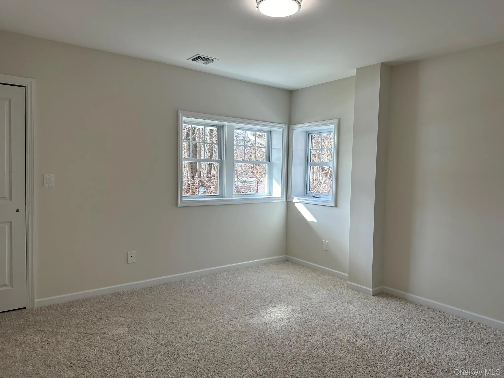 125 Main Street, Smithtown, NY, 7 Bedrooms Bedrooms, 11 Rooms Rooms,5 BathroomsBathrooms,Residential,For Rent,Main,0,1027445 125 Main Street, Smithtown, NY, 7 Bedrooms Bedrooms, 11 Rooms Rooms,5 BathroomsBathrooms,Residential,For Rent,Main,0,1027445