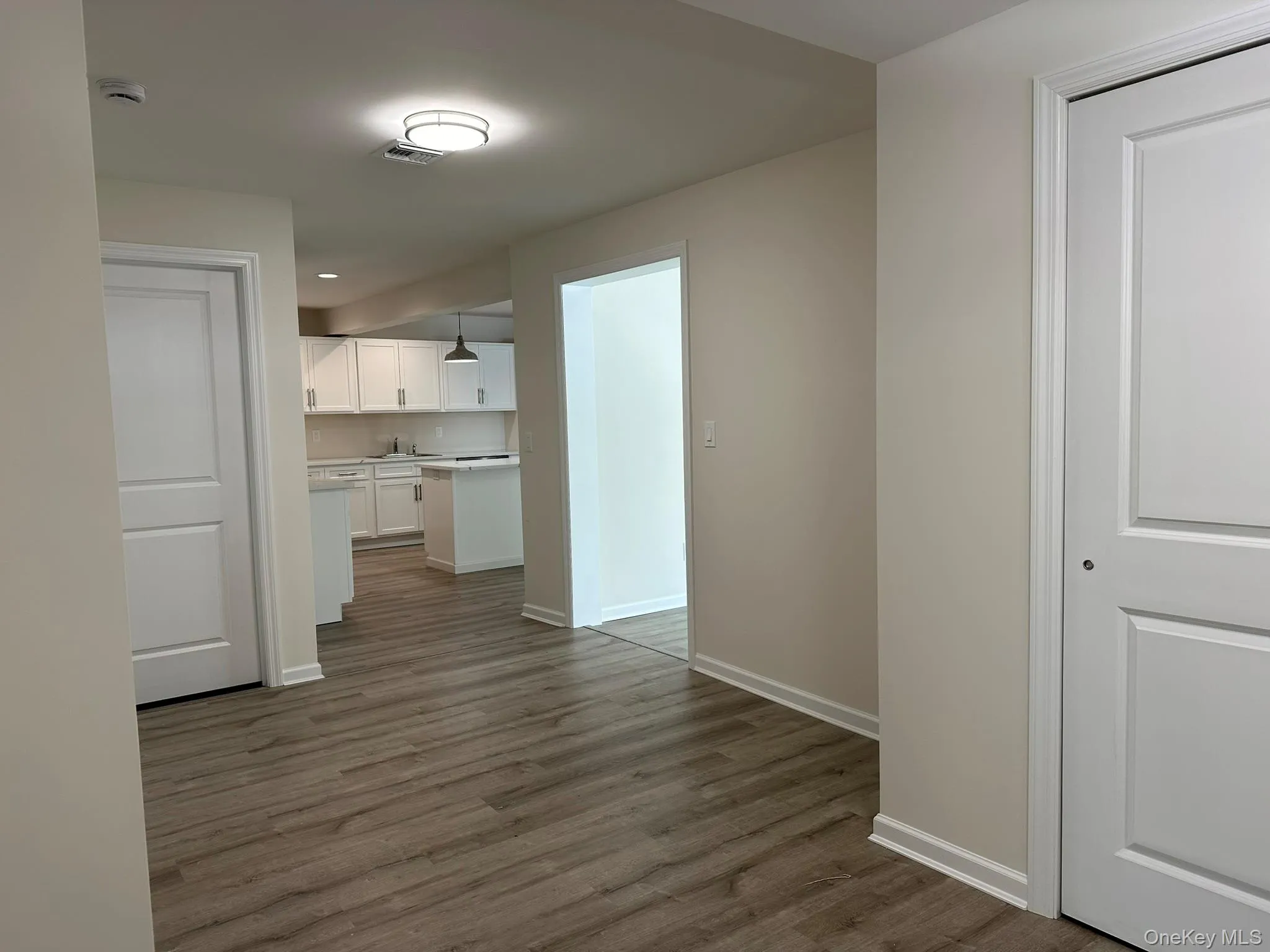 125 Main Street, Smithtown, NY, 7 Bedrooms Bedrooms, 11 Rooms Rooms,5 BathroomsBathrooms,Residential,For Rent,Main,0,1027445 125 Main Street, Smithtown, NY, 7 Bedrooms Bedrooms, 11 Rooms Rooms,5 BathroomsBathrooms,Residential,For Rent,Main,0,1027445