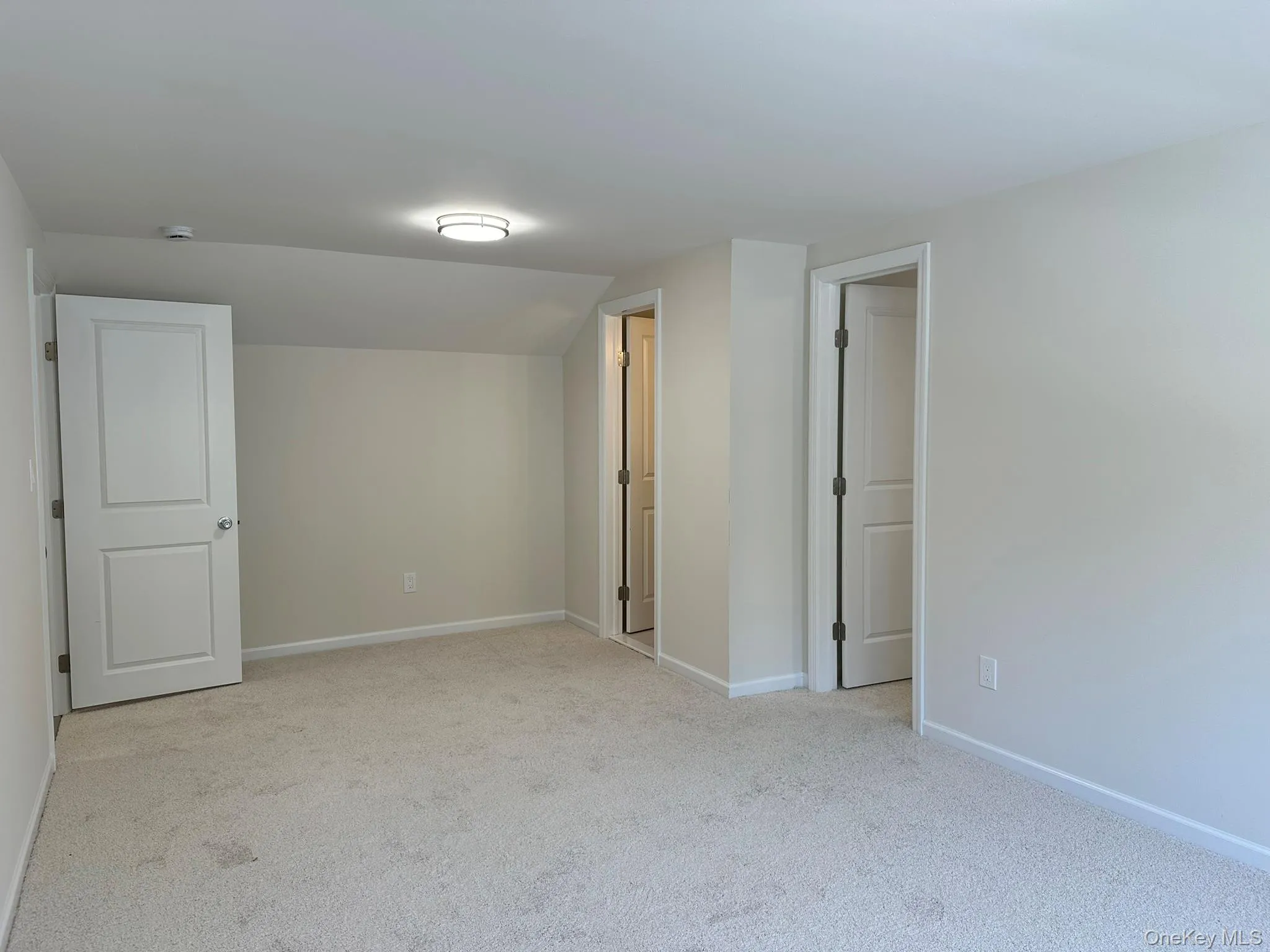 125 Main Street, Smithtown, NY, 7 Bedrooms Bedrooms, 11 Rooms Rooms,5 BathroomsBathrooms,Residential,For Rent,Main,0,1027445 125 Main Street, Smithtown, NY, 7 Bedrooms Bedrooms, 11 Rooms Rooms,5 BathroomsBathrooms,Residential,For Rent,Main,0,1027445