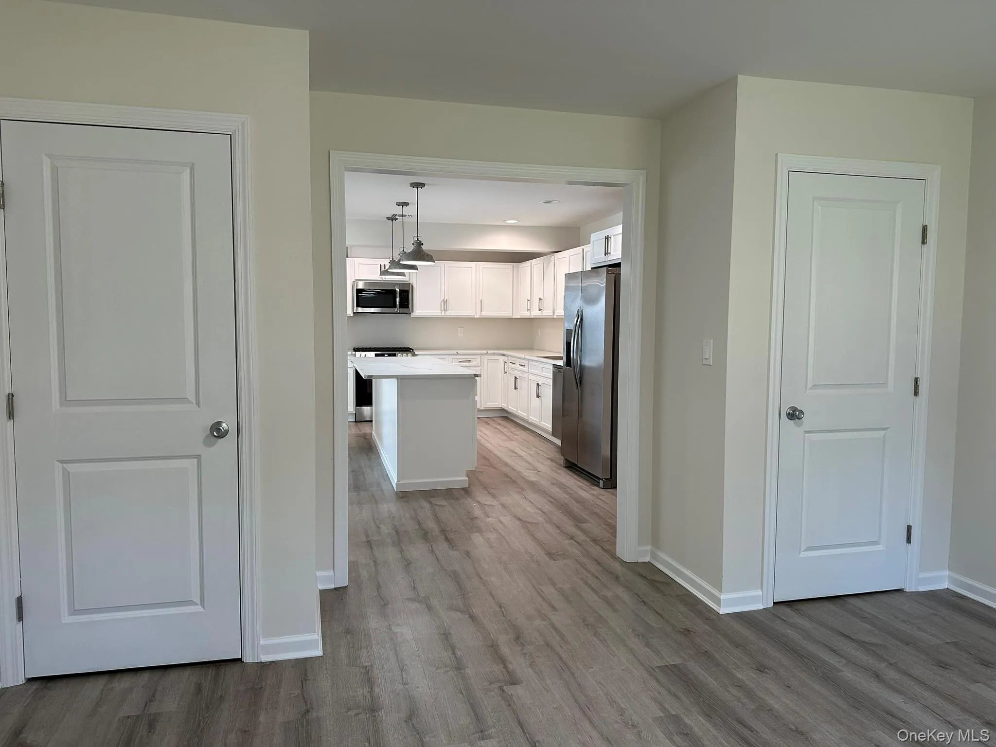125 Main Street, Smithtown, NY, 7 Bedrooms Bedrooms, 11 Rooms Rooms,5 BathroomsBathrooms,Residential,For Rent,Main,0,1027445 125 Main Street, Smithtown, NY, 7 Bedrooms Bedrooms, 11 Rooms Rooms,5 BathroomsBathrooms,Residential,For Rent,Main,0,1027445