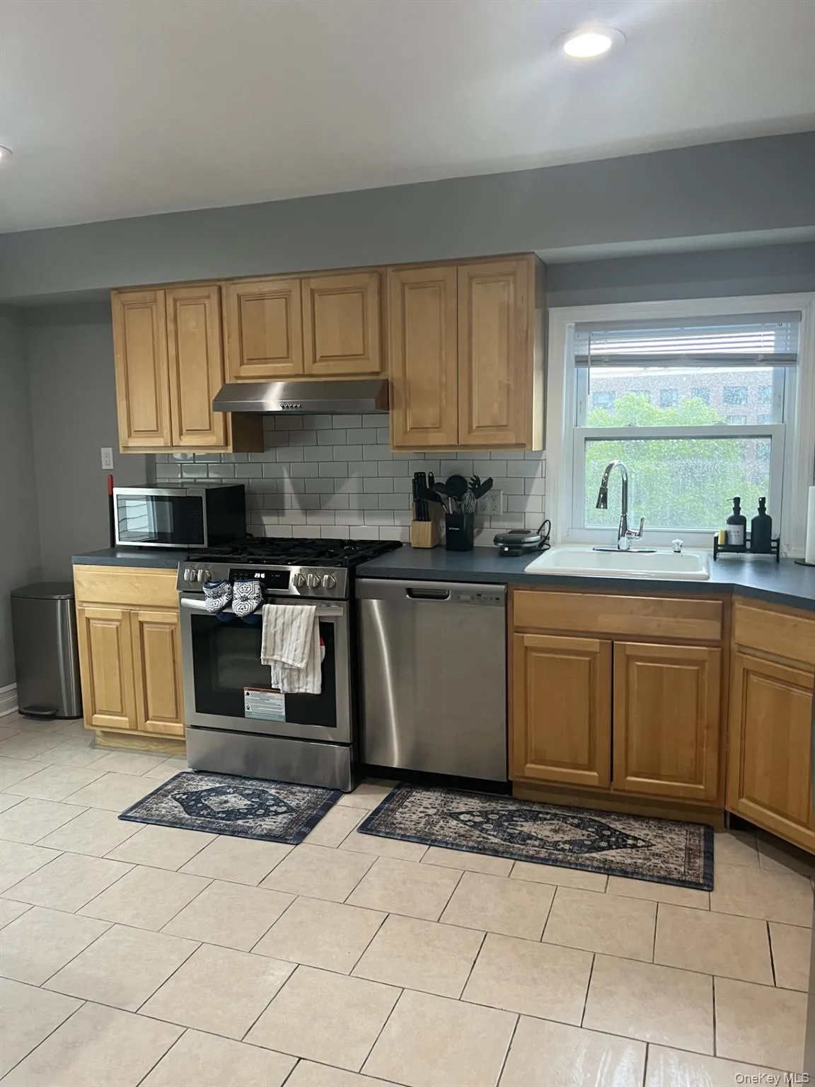 155 Lincoln Avenue, Yonkers, NY, 3 Bedrooms Bedrooms, 6 Rooms Rooms,2 BathroomsBathrooms,Residential Lease,For Rent,Lincoln,0,1027449 155 Lincoln Avenue, Yonkers, NY, 3 Bedrooms Bedrooms, 6 Rooms Rooms,2 BathroomsBathrooms,Residential Lease,For Rent,Lincoln,0,1027449