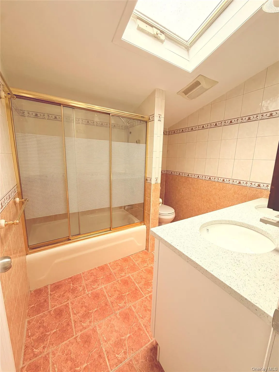 2nd Floor Bathroom 2nd Floor Bathroom