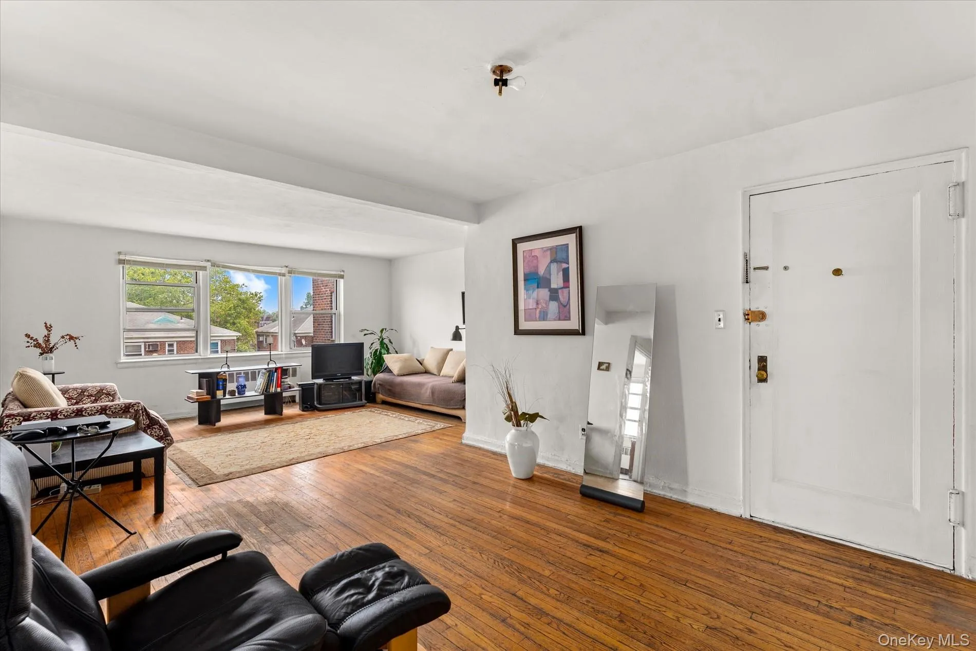 138-29 68th Drive, New York, NY, 1 Bedroom Bedrooms, 3 Rooms Rooms,1 BathroomBathrooms,Residential,For Rent,68th,0,1027455 138-29 68th Drive, New York, NY, 1 Bedroom Bedrooms, 3 Rooms Rooms,1 BathroomBathrooms,Residential,For Rent,68th,0,1027455