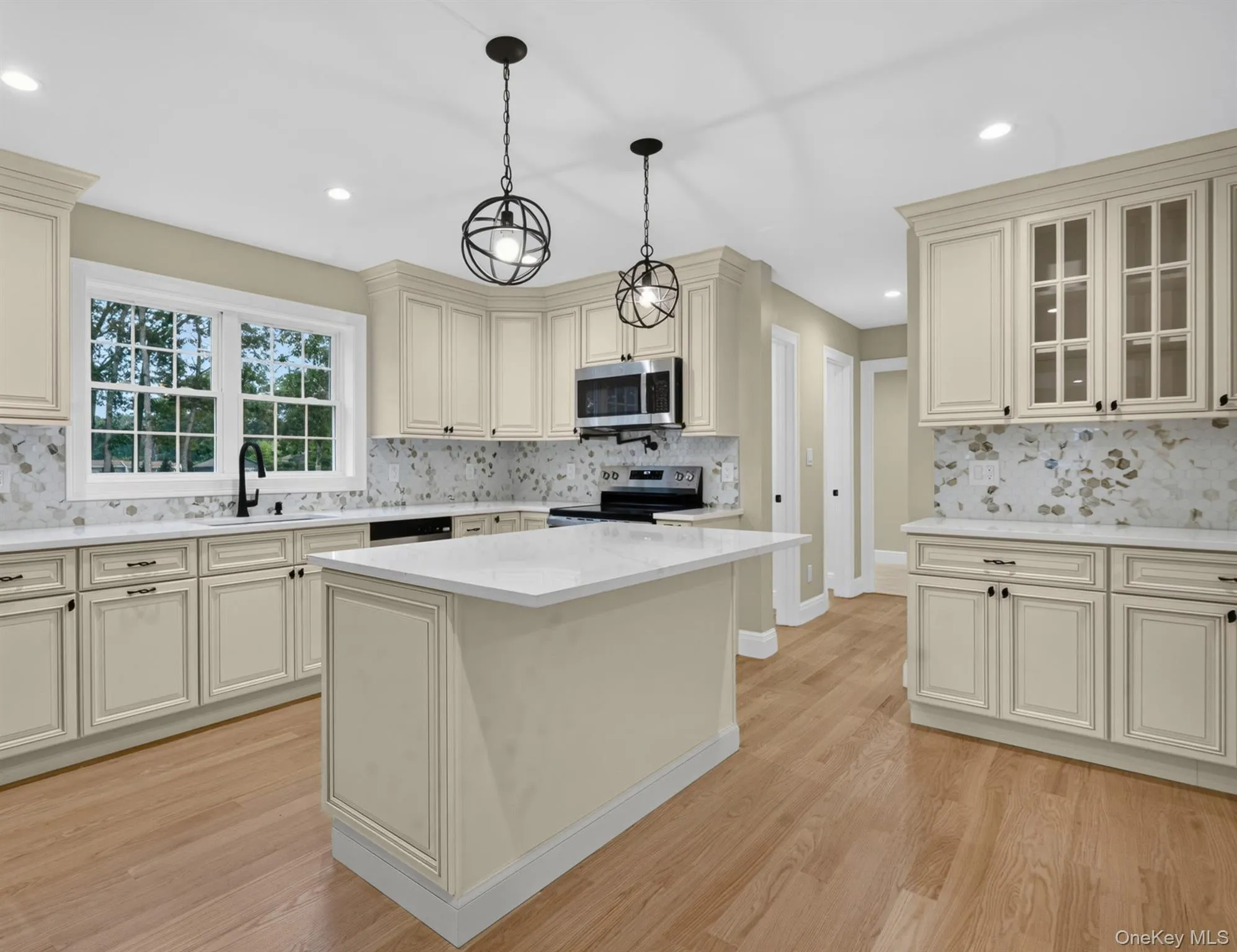 37 Pentmoor Drive, Brookhaven, NY, 4 Bedrooms Bedrooms, 3 Rooms Rooms,3 BathroomsBathrooms,Residential,For Rent,Pentmoor,0,1027464 37 Pentmoor Drive, Brookhaven, NY, 4 Bedrooms Bedrooms, 3 Rooms Rooms,3 BathroomsBathrooms,Residential,For Rent,Pentmoor,0,1027464