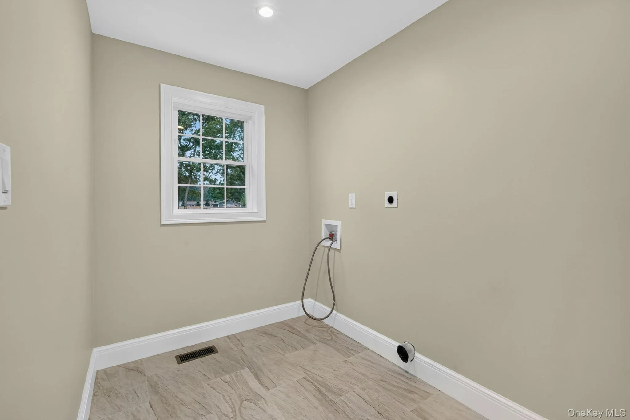 37 Pentmoor Drive, Brookhaven, NY, 4 Bedrooms Bedrooms, 3 Rooms Rooms,3 BathroomsBathrooms,Residential,For Rent,Pentmoor,0,1027464 37 Pentmoor Drive, Brookhaven, NY, 4 Bedrooms Bedrooms, 3 Rooms Rooms,3 BathroomsBathrooms,Residential,For Rent,Pentmoor,0,1027464