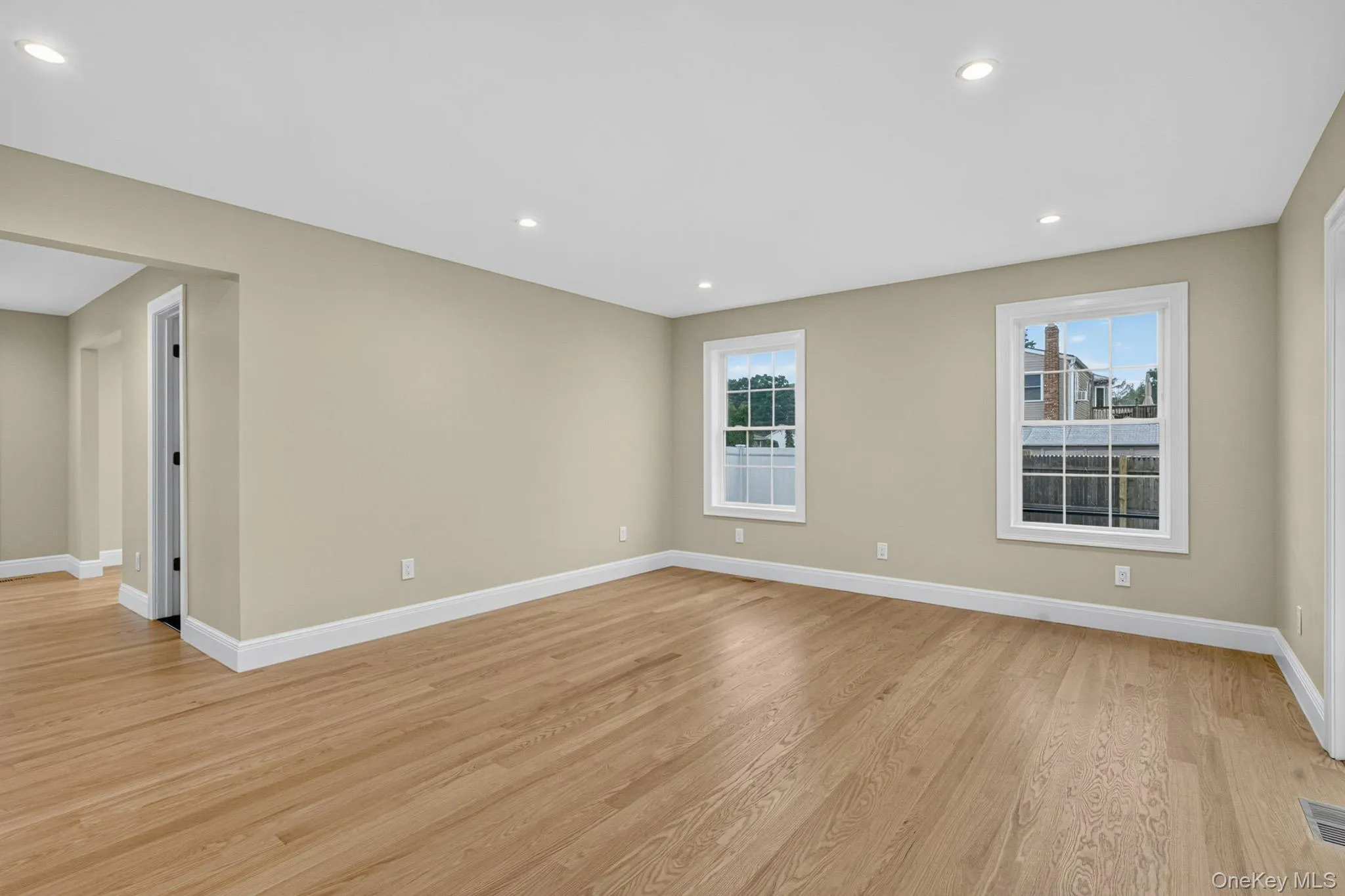 37 Pentmoor Drive, Brookhaven, NY, 4 Bedrooms Bedrooms, 3 Rooms Rooms,3 BathroomsBathrooms,Residential,For Rent,Pentmoor,0,1027464 37 Pentmoor Drive, Brookhaven, NY, 4 Bedrooms Bedrooms, 3 Rooms Rooms,3 BathroomsBathrooms,Residential,For Rent,Pentmoor,0,1027464