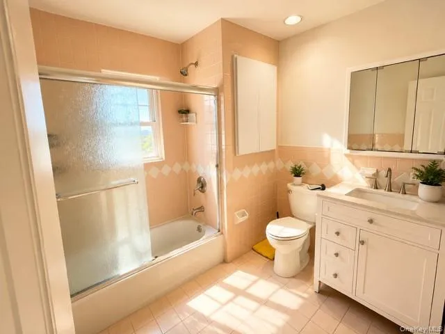 547 Walnut Street, Long Beach, NY, 1 Bedroom Bedrooms, 5 Rooms Rooms,1 BathroomBathrooms,Residential Lease,For Rent,Walnut,0,1027468 547 Walnut Street, Long Beach, NY, 1 Bedroom Bedrooms, 5 Rooms Rooms,1 BathroomBathrooms,Residential Lease,For Rent,Walnut,0,1027468