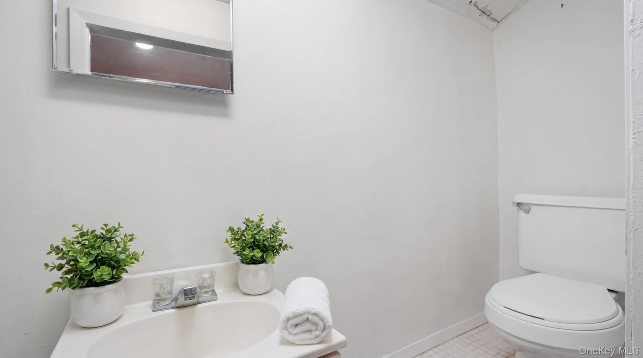 190-27 109th Road, New York, NY, 3 Bedrooms Bedrooms, 12 Rooms Rooms,2 BathroomsBathrooms,Residential,For Rent,109th,0,1027474 190-27 109th Road, New York, NY, 3 Bedrooms Bedrooms, 12 Rooms Rooms,2 BathroomsBathrooms,Residential,For Rent,109th,0,1027474
