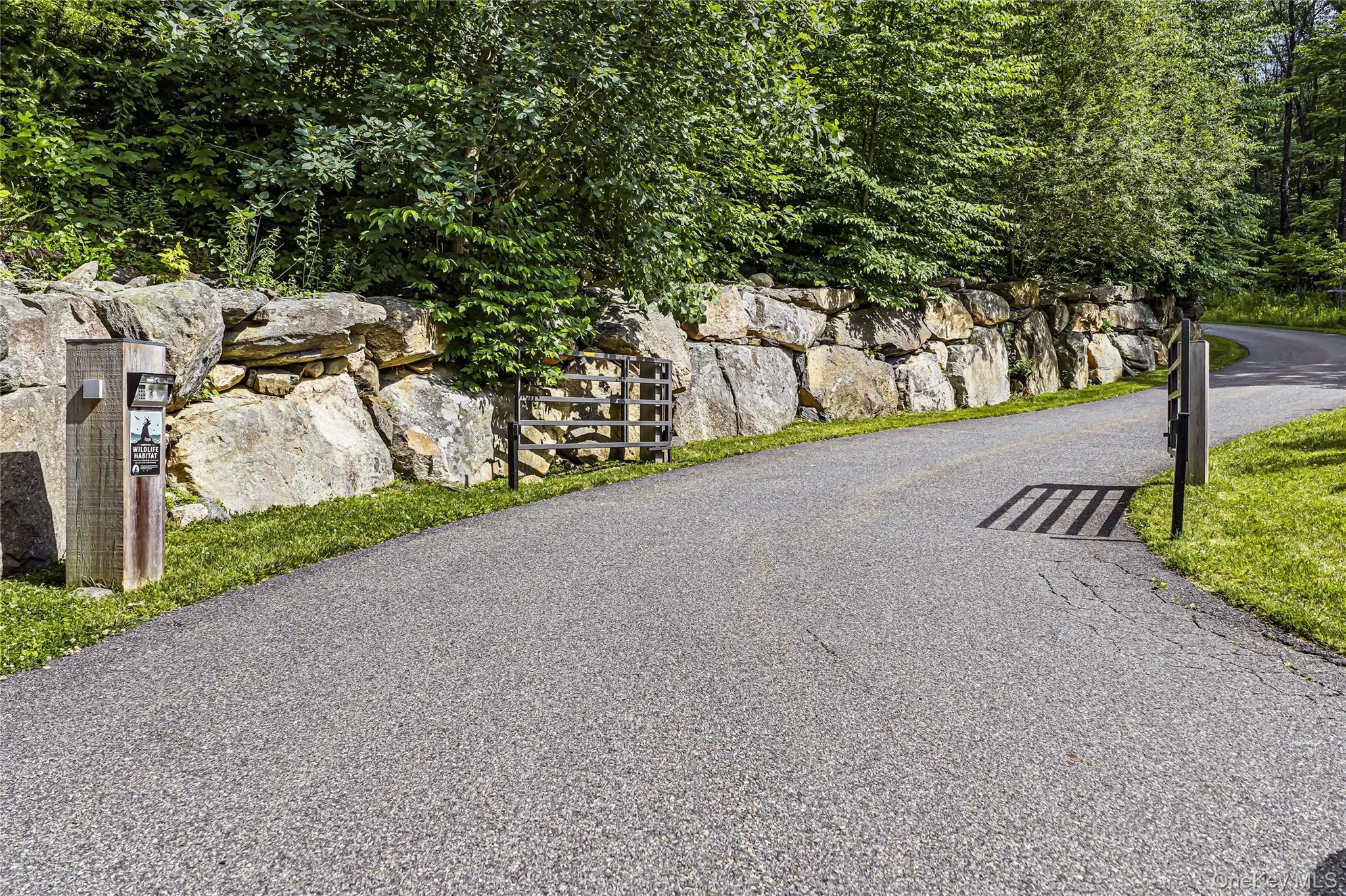 51 Old Stone Hill Road, Pound Ridge, NY, 4 Bedrooms Bedrooms, 10 Rooms Rooms,3 BathroomsBathrooms,Residential,For Rent,Old Stone Hill,0,1027475 51 Old Stone Hill Road, Pound Ridge, NY, 4 Bedrooms Bedrooms, 10 Rooms Rooms,3 BathroomsBathrooms,Residential,For Rent,Old Stone Hill,0,1027475