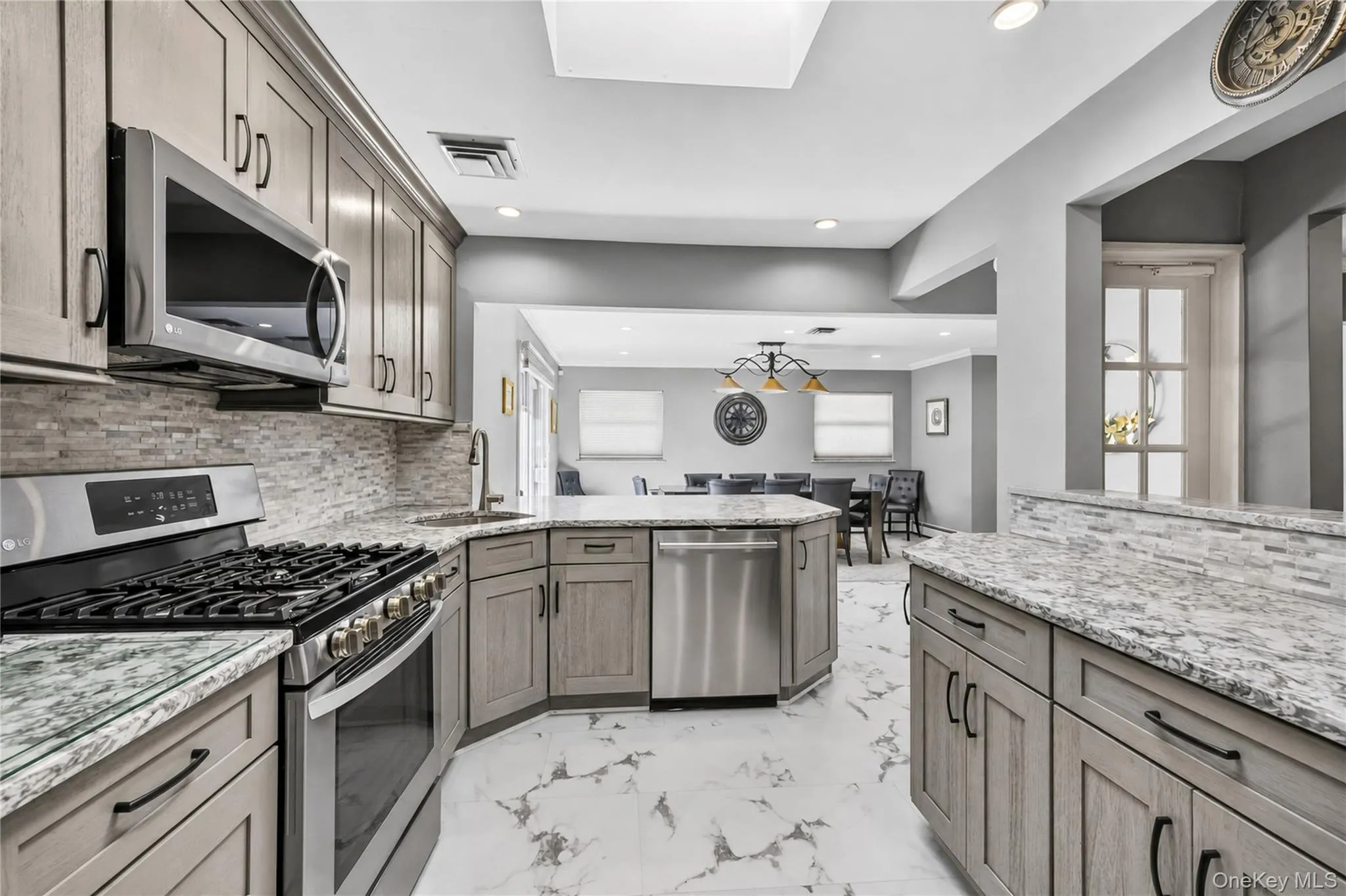 219-04 Stewart Road, New York, NY, 3 Bedrooms Bedrooms, 8 Rooms Rooms,3 BathroomsBathrooms,Residential,For Rent,Stewart,0,1027482 219-04 Stewart Road, New York, NY, 3 Bedrooms Bedrooms, 8 Rooms Rooms,3 BathroomsBathrooms,Residential,For Rent,Stewart,0,1027482