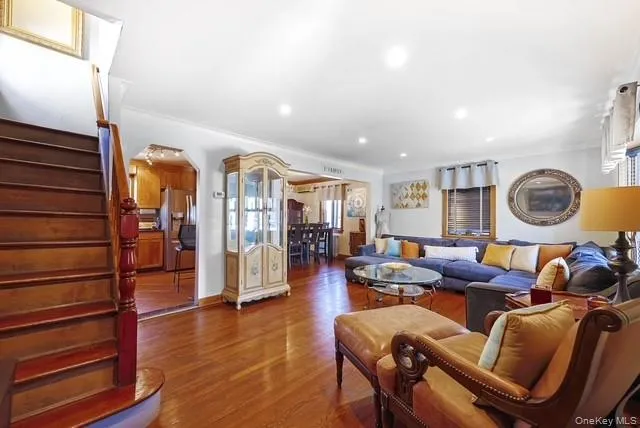 151-46 10th Avenue, New York, NY, 3 Bedrooms Bedrooms, 8 Rooms Rooms,2 BathroomsBathrooms,Residential,For Rent,10th,0,1027483 151-46 10th Avenue, New York, NY, 3 Bedrooms Bedrooms, 8 Rooms Rooms,2 BathroomsBathrooms,Residential,For Rent,10th,0,1027483