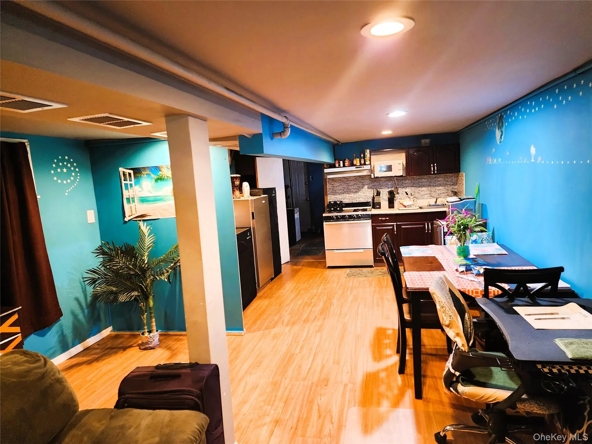 188-62 120th Road, New York, NY, 4 Bedrooms Bedrooms, 7 Rooms Rooms,2 BathroomsBathrooms,Residential,For Rent,120th,0,1027491 188-62 120th Road, New York, NY, 4 Bedrooms Bedrooms, 7 Rooms Rooms,2 BathroomsBathrooms,Residential,For Rent,120th,0,1027491