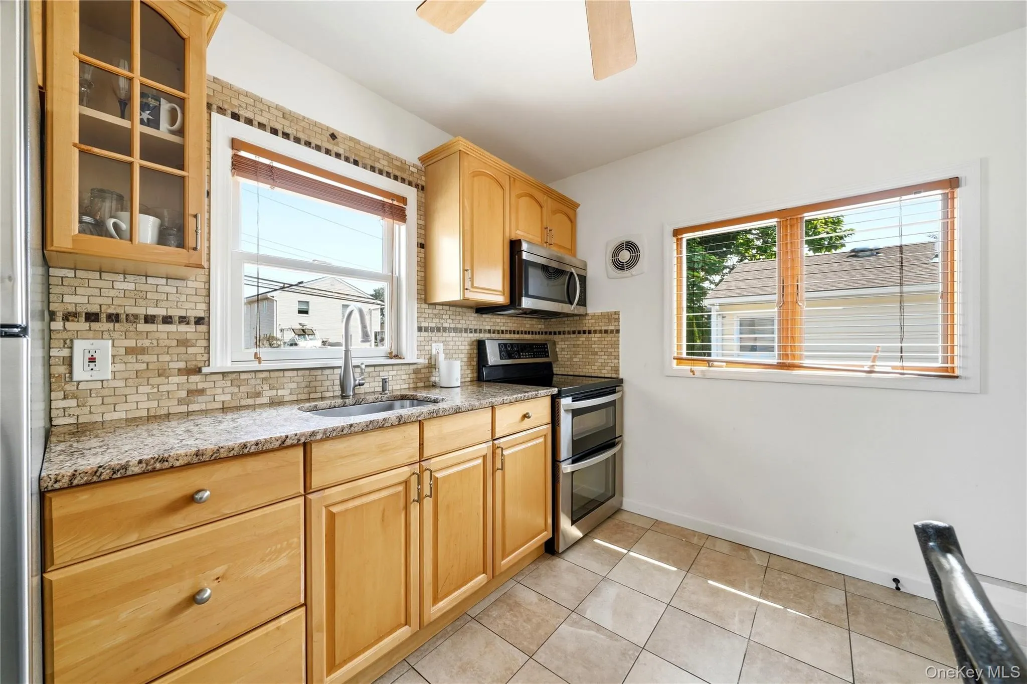 4 Flint Road, Babylon, NY, 3 Bedrooms Bedrooms, 6 Rooms Rooms,2 BathroomsBathrooms,Residential,For Rent,Flint,0,1027505 4 Flint Road, Babylon, NY, 3 Bedrooms Bedrooms, 6 Rooms Rooms,2 BathroomsBathrooms,Residential,For Rent,Flint,0,1027505