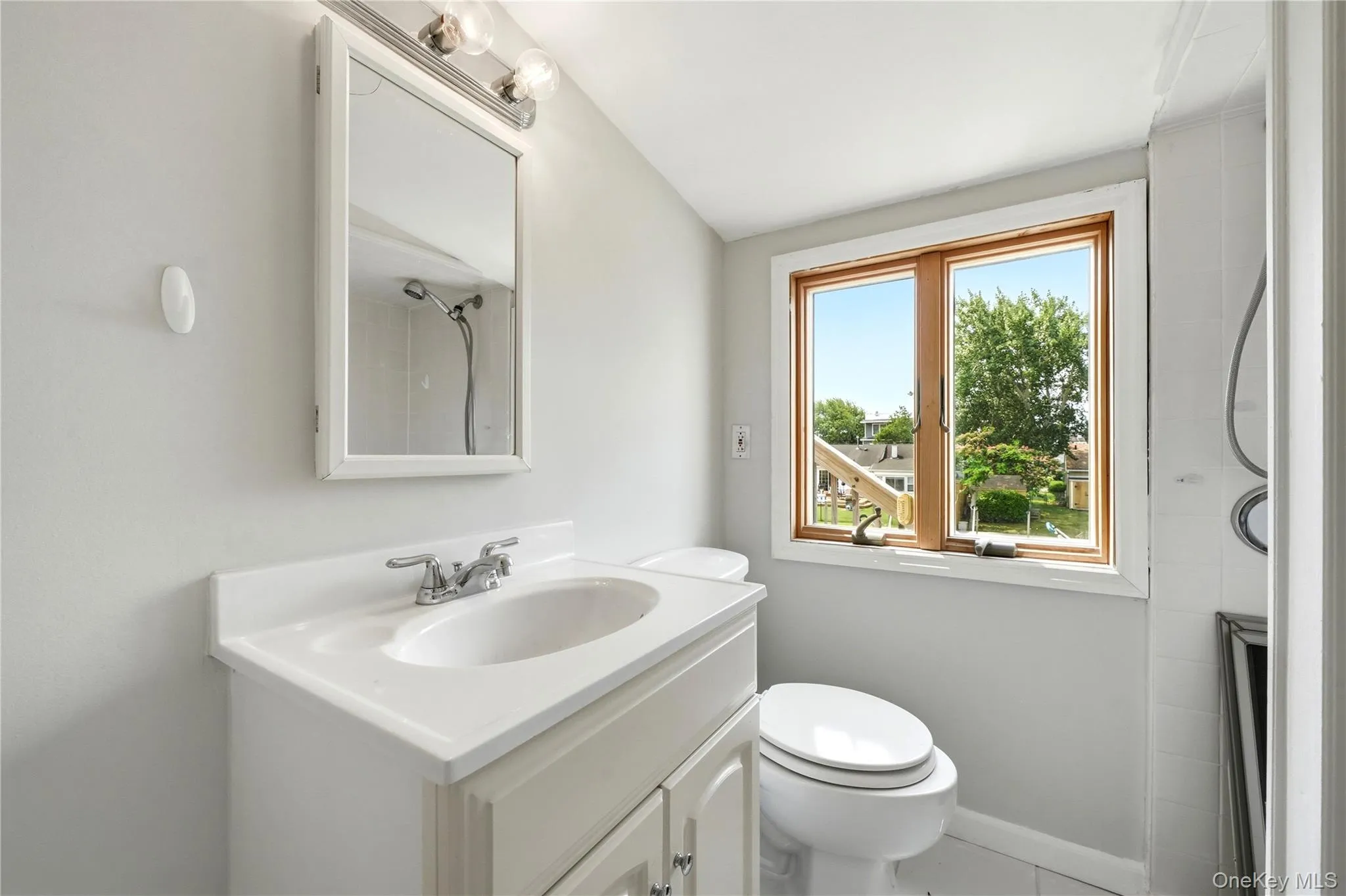 4 Flint Road, Babylon, NY, 3 Bedrooms Bedrooms, 6 Rooms Rooms,2 BathroomsBathrooms,Residential,For Rent,Flint,0,1027505 4 Flint Road, Babylon, NY, 3 Bedrooms Bedrooms, 6 Rooms Rooms,2 BathroomsBathrooms,Residential,For Rent,Flint,0,1027505