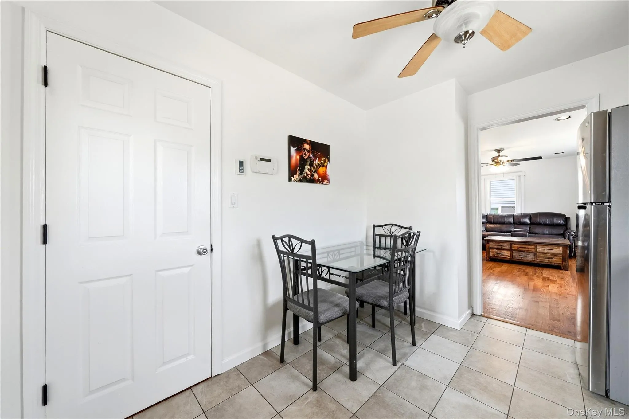 4 Flint Road, Babylon, NY, 3 Bedrooms Bedrooms, 6 Rooms Rooms,2 BathroomsBathrooms,Residential,For Rent,Flint,0,1027505 4 Flint Road, Babylon, NY, 3 Bedrooms Bedrooms, 6 Rooms Rooms,2 BathroomsBathrooms,Residential,For Rent,Flint,0,1027505