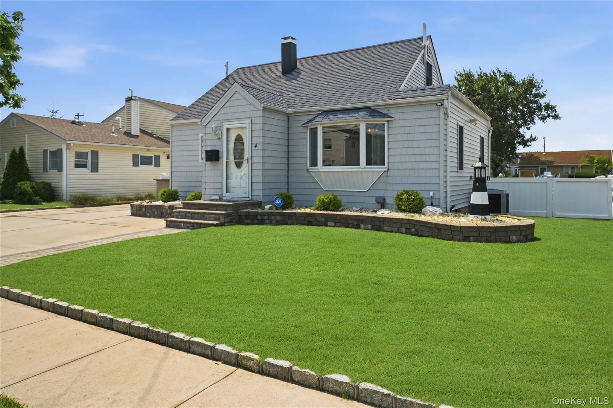 4 Flint Road, Babylon, NY, 3 Bedrooms Bedrooms, 6 Rooms Rooms,2 BathroomsBathrooms,Residential,For Rent,Flint,0,1027505 4 Flint Road, Babylon, NY, 3 Bedrooms Bedrooms, 6 Rooms Rooms,2 BathroomsBathrooms,Residential,For Rent,Flint,0,1027505