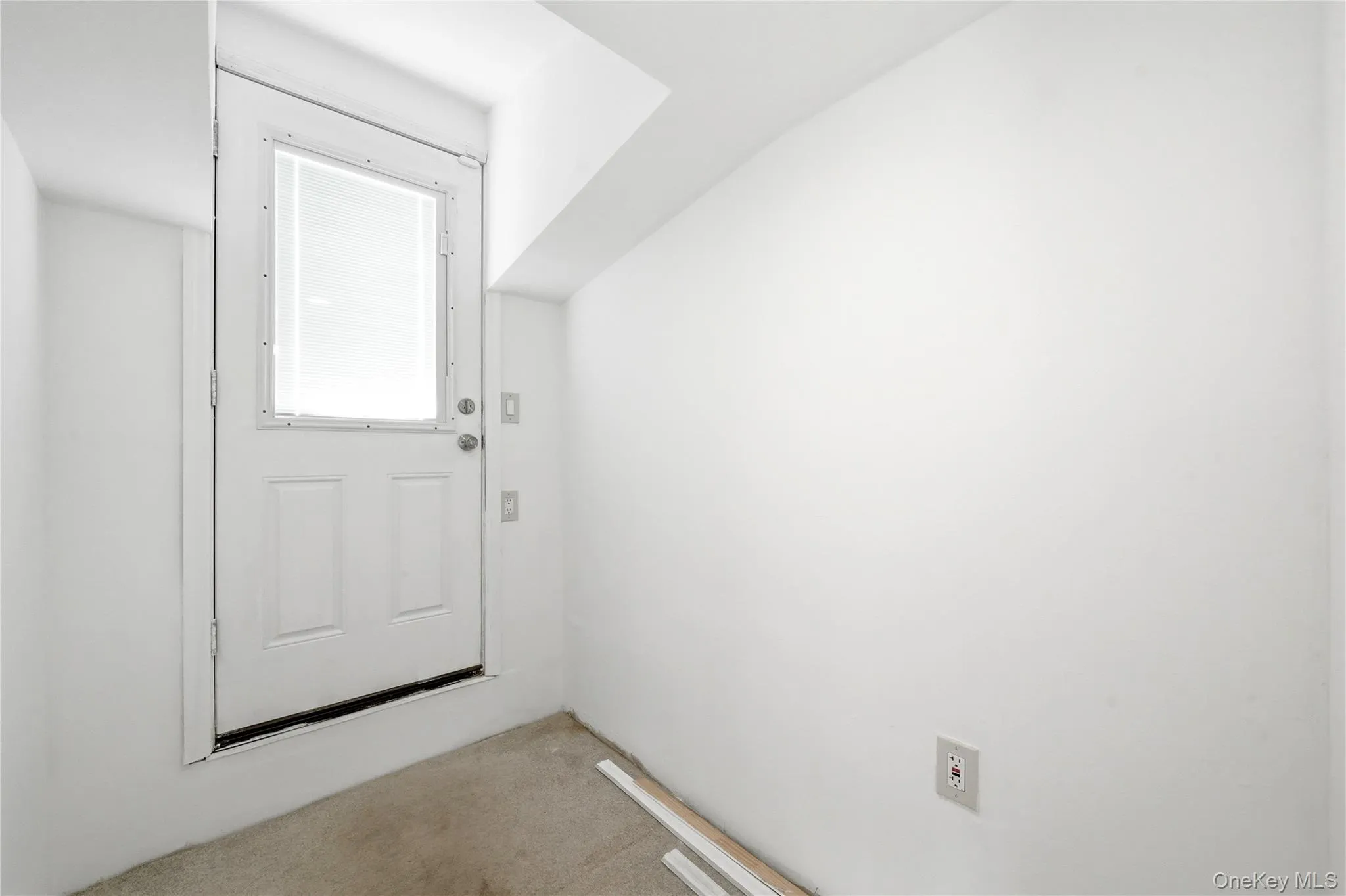 4 Flint Road, Babylon, NY, 3 Bedrooms Bedrooms, 6 Rooms Rooms,2 BathroomsBathrooms,Residential,For Rent,Flint,0,1027505 4 Flint Road, Babylon, NY, 3 Bedrooms Bedrooms, 6 Rooms Rooms,2 BathroomsBathrooms,Residential,For Rent,Flint,0,1027505