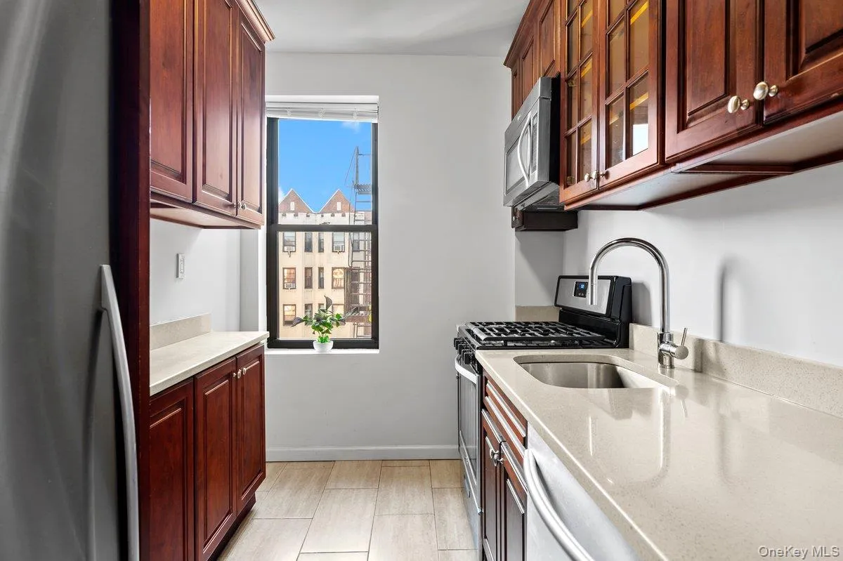 756 Brady Avenue, New York, NY, 2 Bedrooms Bedrooms, 4 Rooms Rooms,1 BathroomBathrooms,Residential,For Rent,Brady,0,1027515 756 Brady Avenue, New York, NY, 2 Bedrooms Bedrooms, 4 Rooms Rooms,1 BathroomBathrooms,Residential,For Rent,Brady,0,1027515