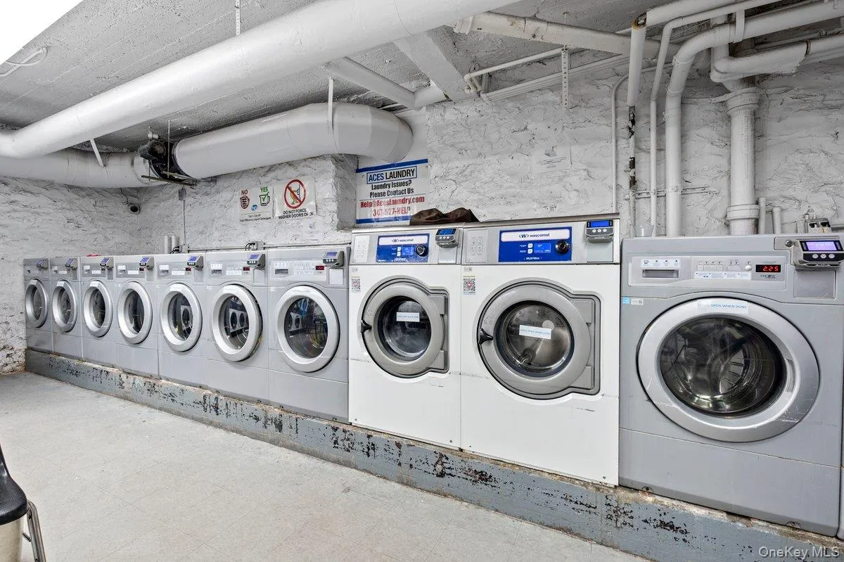 756 Brady Avenue, New York, NY, 2 Bedrooms Bedrooms, 4 Rooms Rooms,1 BathroomBathrooms,Residential,For Rent,Brady,0,1027515 756 Brady Avenue, New York, NY, 2 Bedrooms Bedrooms, 4 Rooms Rooms,1 BathroomBathrooms,Residential,For Rent,Brady,0,1027515