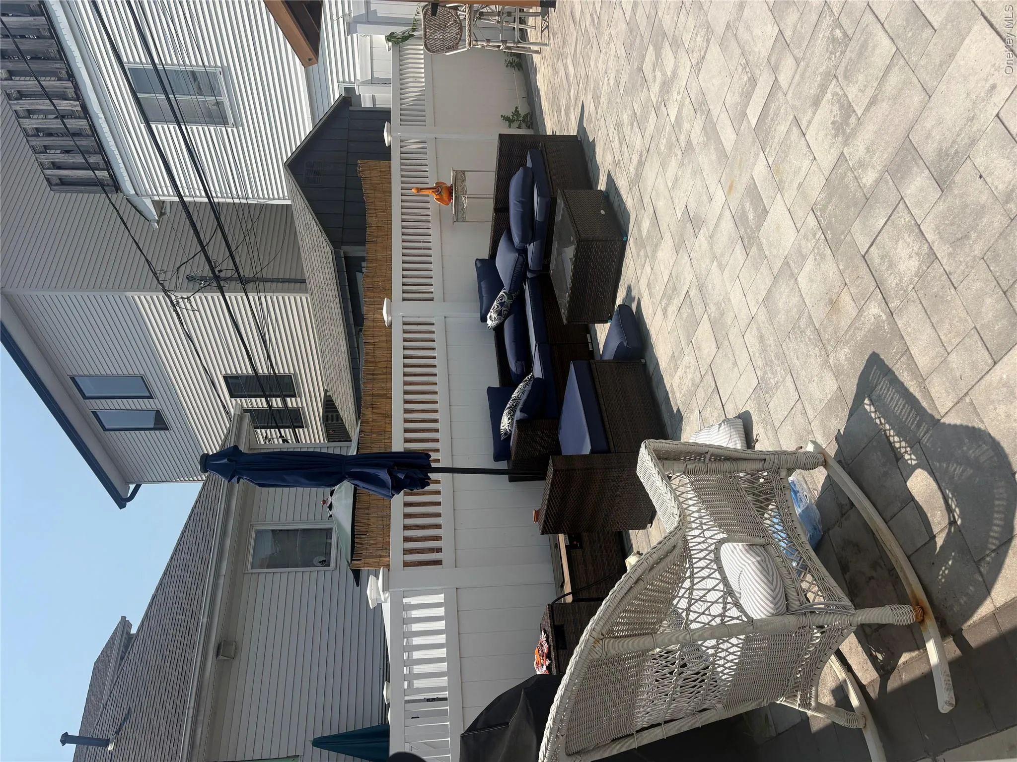 Side Patio Side Patio