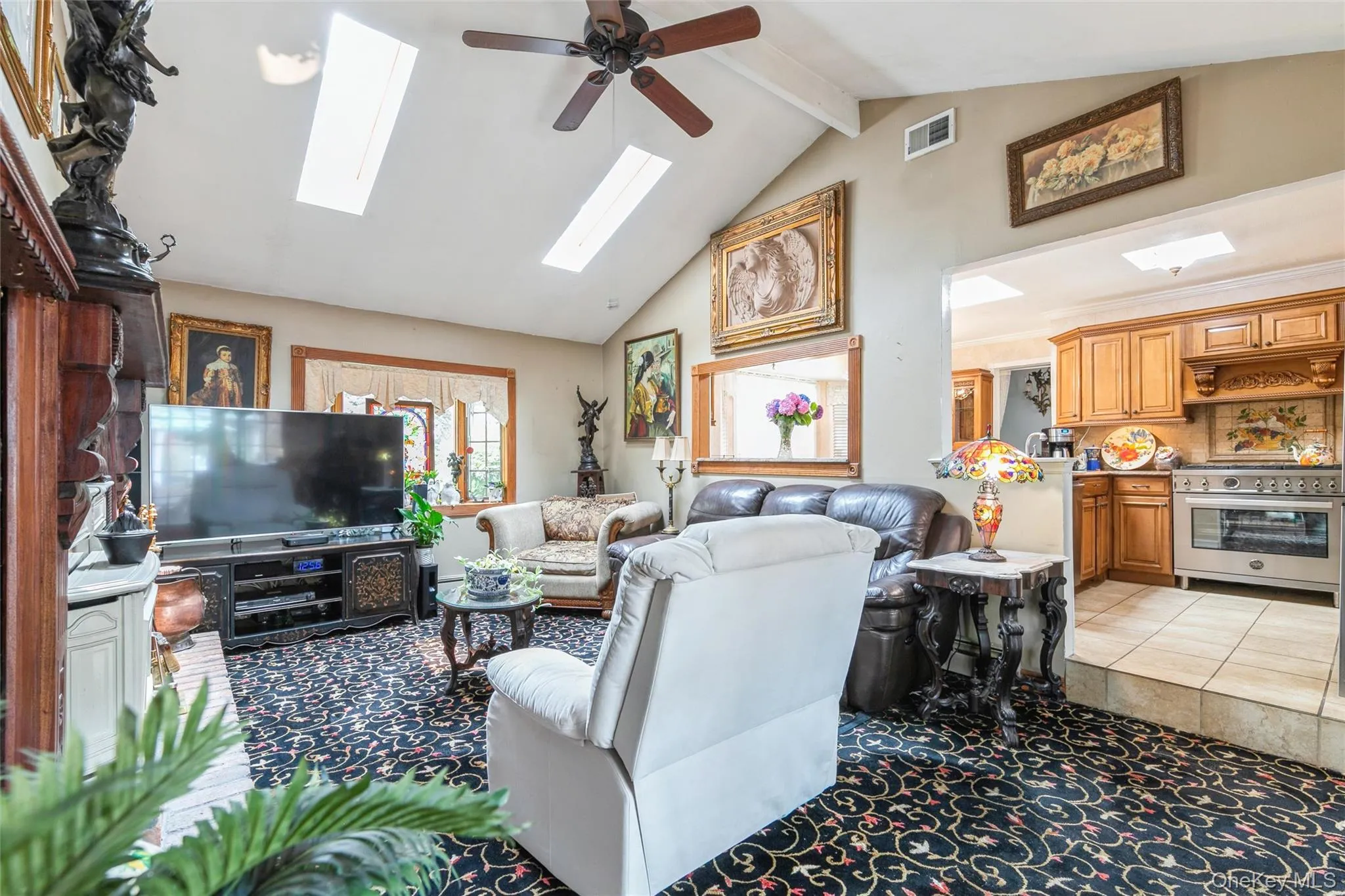 18 Linden Avenue, Smithtown, NY, 4 Bedrooms Bedrooms, 10 Rooms Rooms,3 BathroomsBathrooms,Residential,For Rent,Linden,0,1027526 18 Linden Avenue, Smithtown, NY, 4 Bedrooms Bedrooms, 10 Rooms Rooms,3 BathroomsBathrooms,Residential,For Rent,Linden,0,1027526