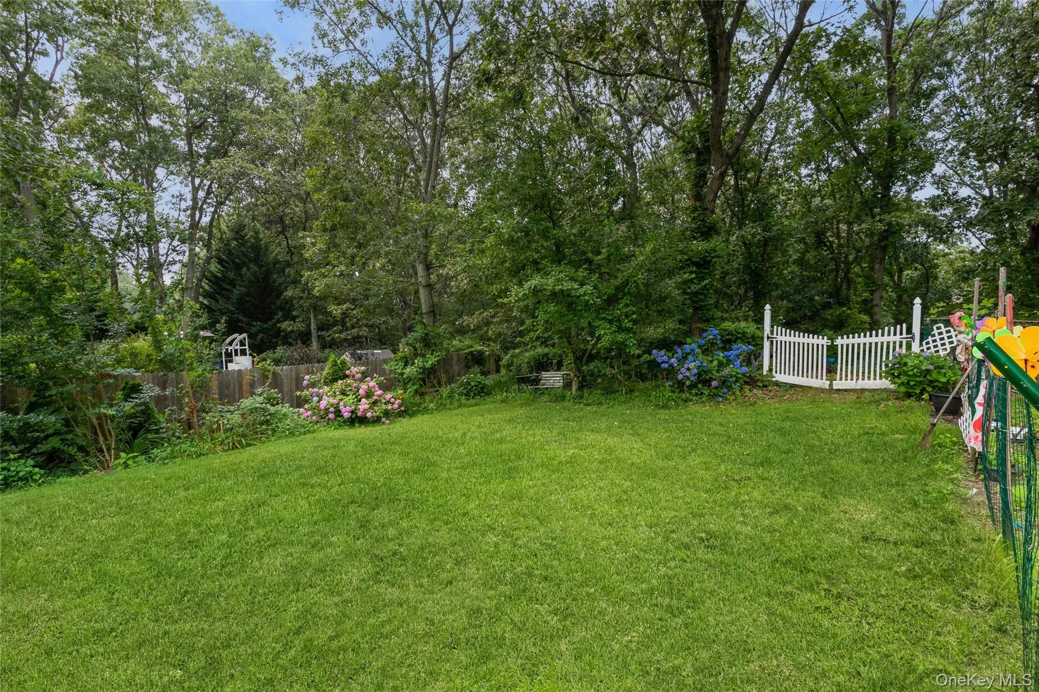 18 Linden Avenue, Smithtown, NY, 4 Bedrooms Bedrooms, 10 Rooms Rooms,3 BathroomsBathrooms,Residential,For Rent,Linden,0,1027526 18 Linden Avenue, Smithtown, NY, 4 Bedrooms Bedrooms, 10 Rooms Rooms,3 BathroomsBathrooms,Residential,For Rent,Linden,0,1027526