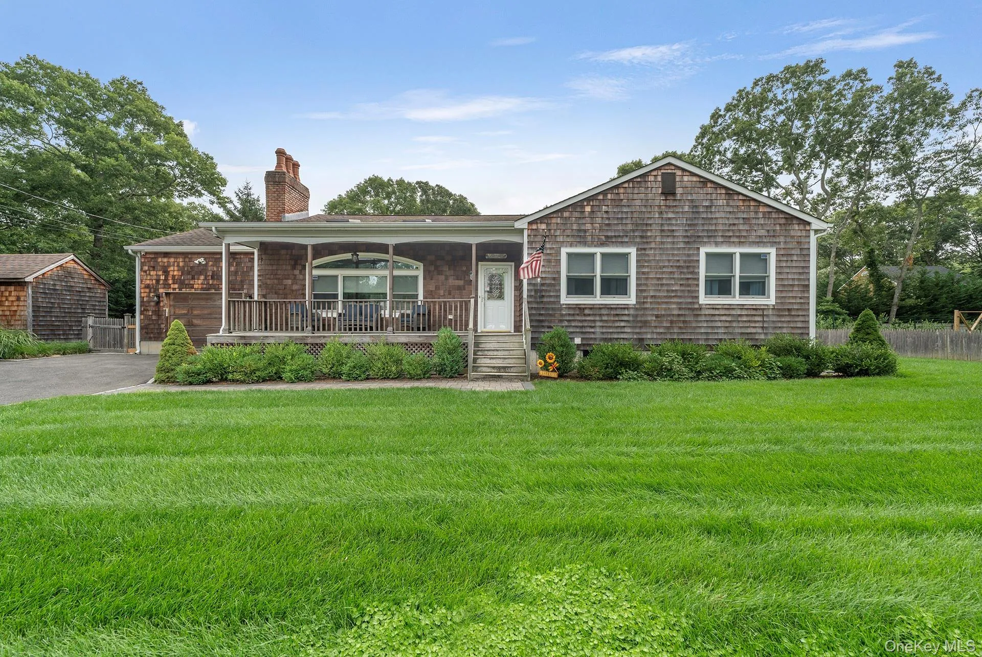 10 7th Street, East Hampton, NY, 3 Bedrooms Bedrooms, 6 Rooms Rooms,2 BathroomsBathrooms,Residential,For Rent,7th,0,1027527 10 7th Street, East Hampton, NY, 3 Bedrooms Bedrooms, 6 Rooms Rooms,2 BathroomsBathrooms,Residential,For Rent,7th,0,1027527
