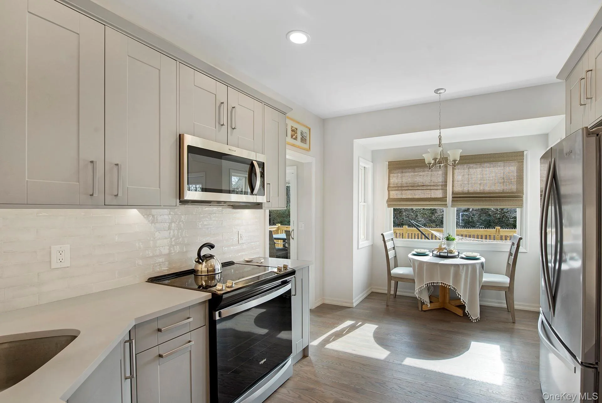 10 7th Street, East Hampton, NY, 3 Bedrooms Bedrooms, 6 Rooms Rooms,2 BathroomsBathrooms,Residential,For Rent,7th,0,1027527 10 7th Street, East Hampton, NY, 3 Bedrooms Bedrooms, 6 Rooms Rooms,2 BathroomsBathrooms,Residential,For Rent,7th,0,1027527